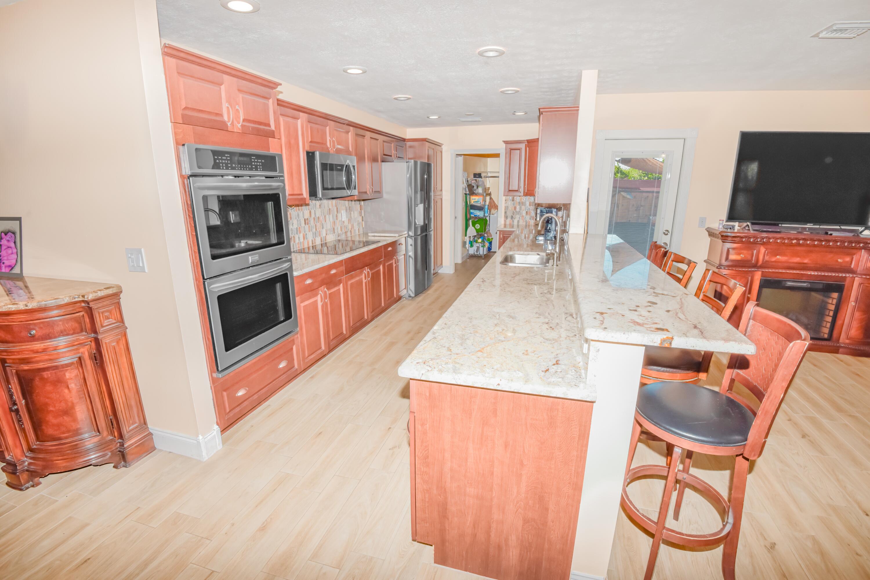 2311 NE 15th Court