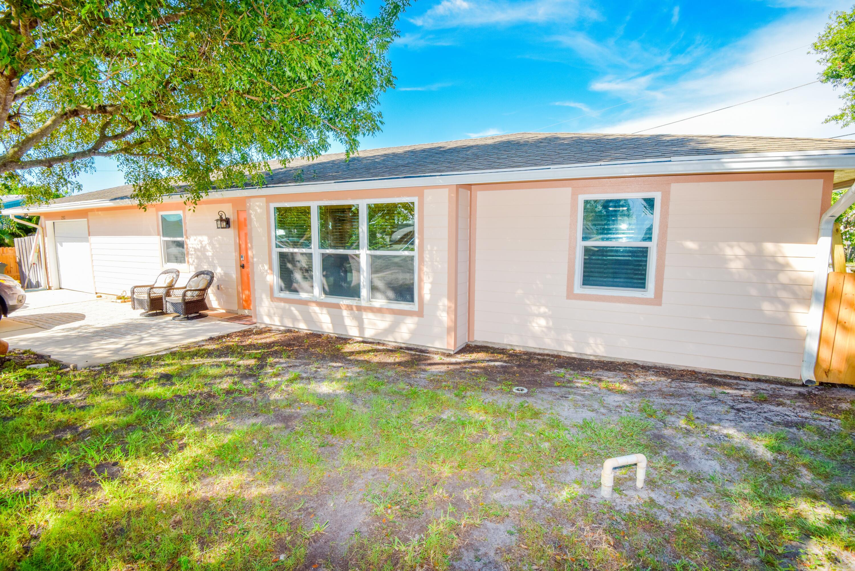2311 NE 15th Court