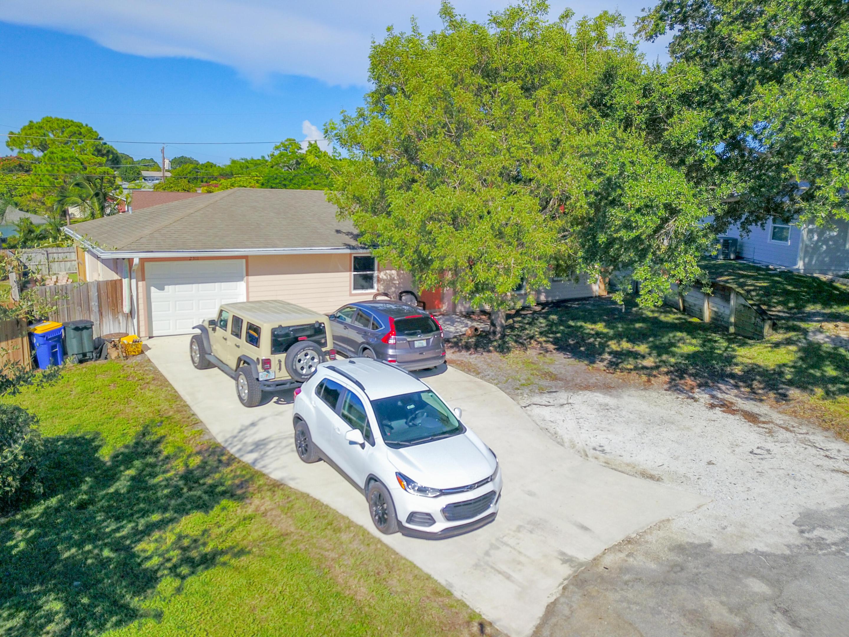 2311 NE 15th Court