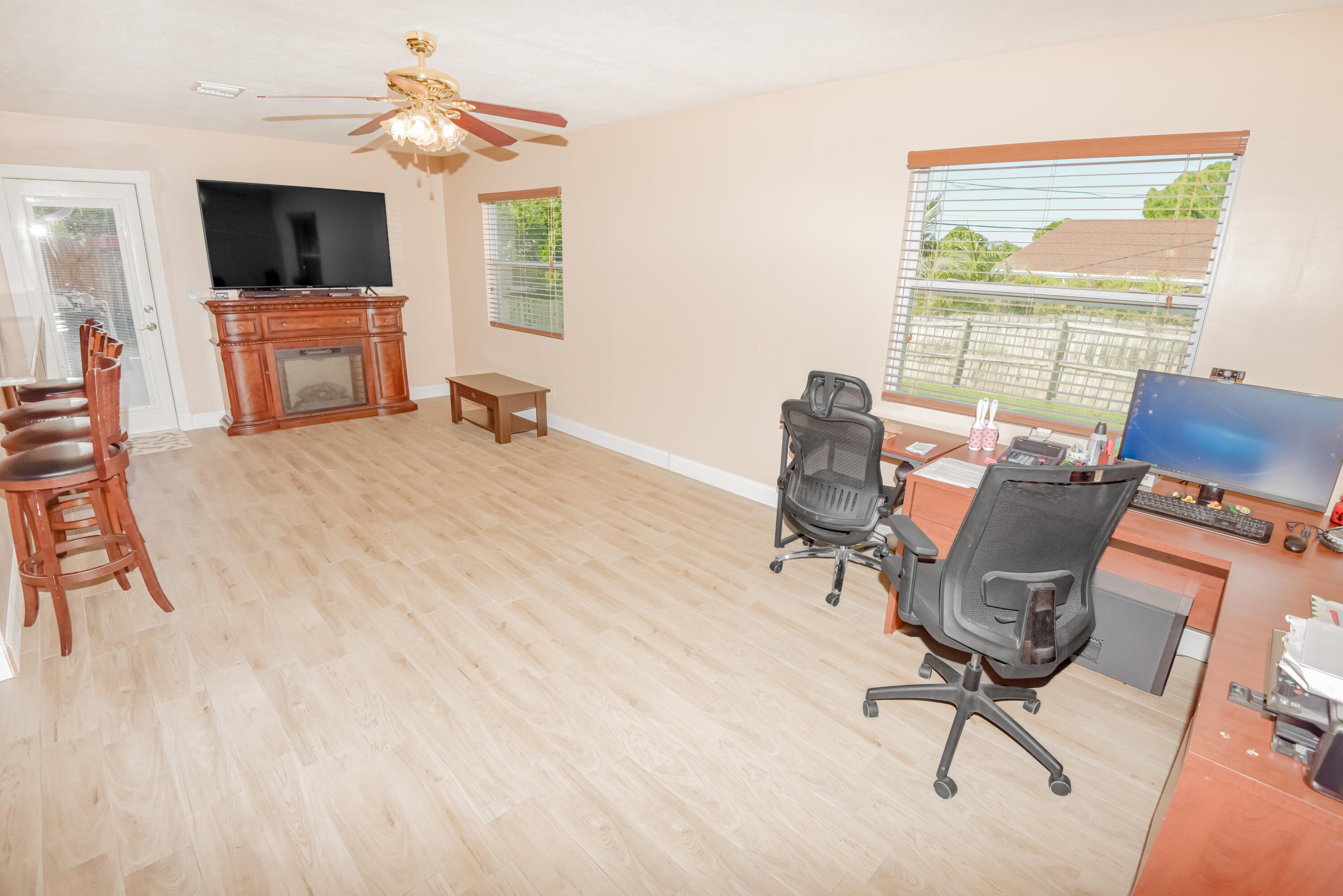 2311 NE 15th Court