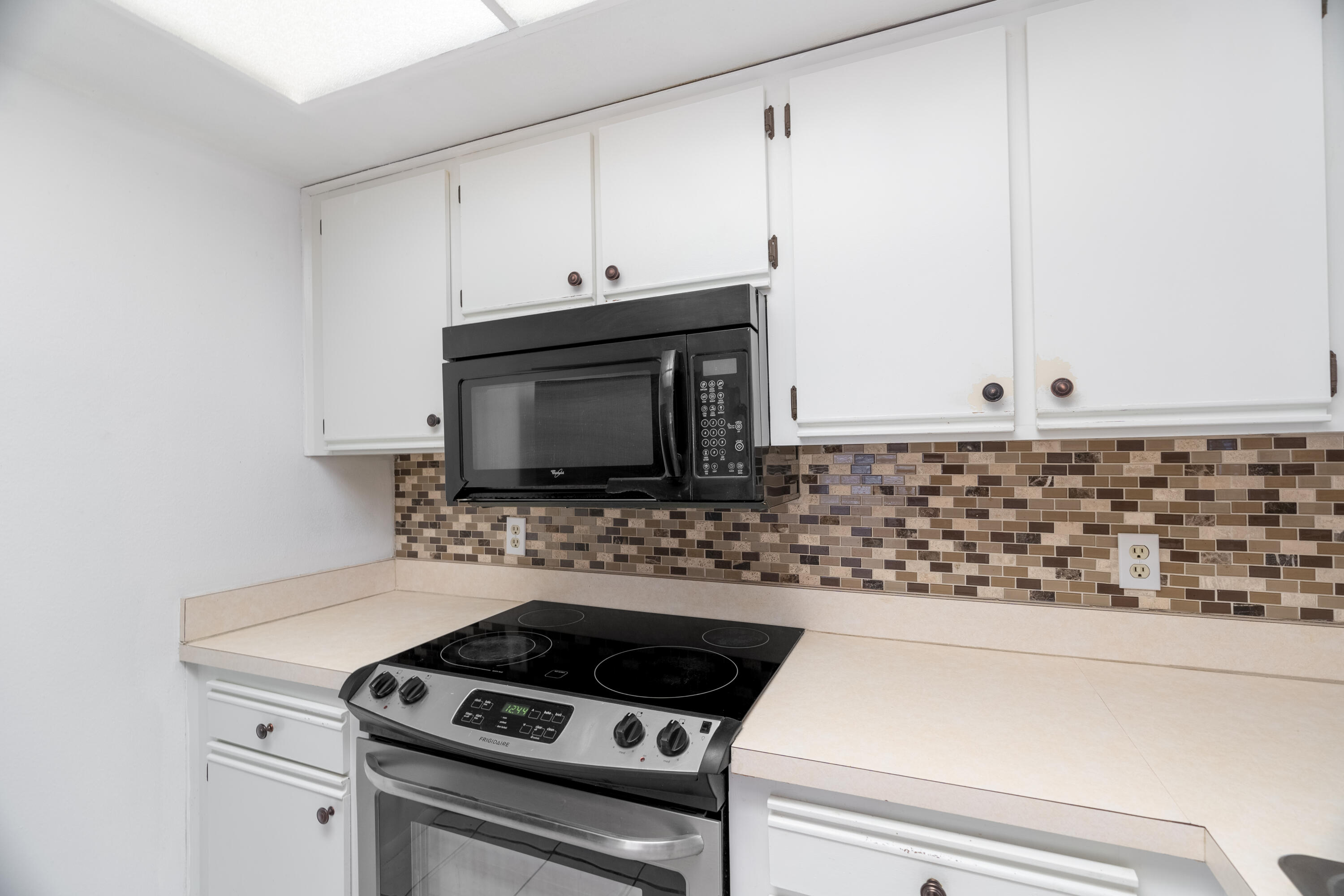 1621 SE Green Acres Circle W-102