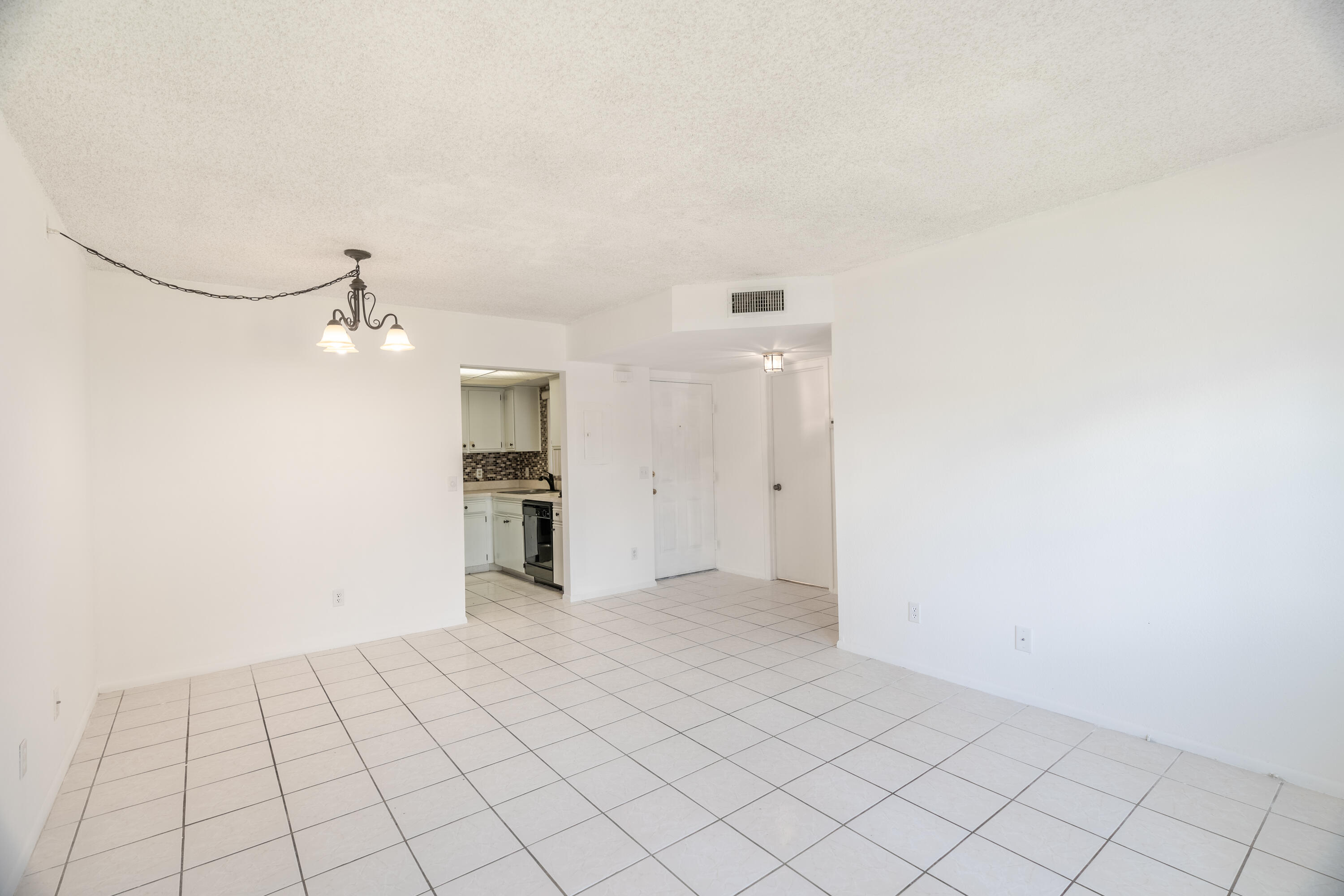 1621 SE Green Acres Circle W-102