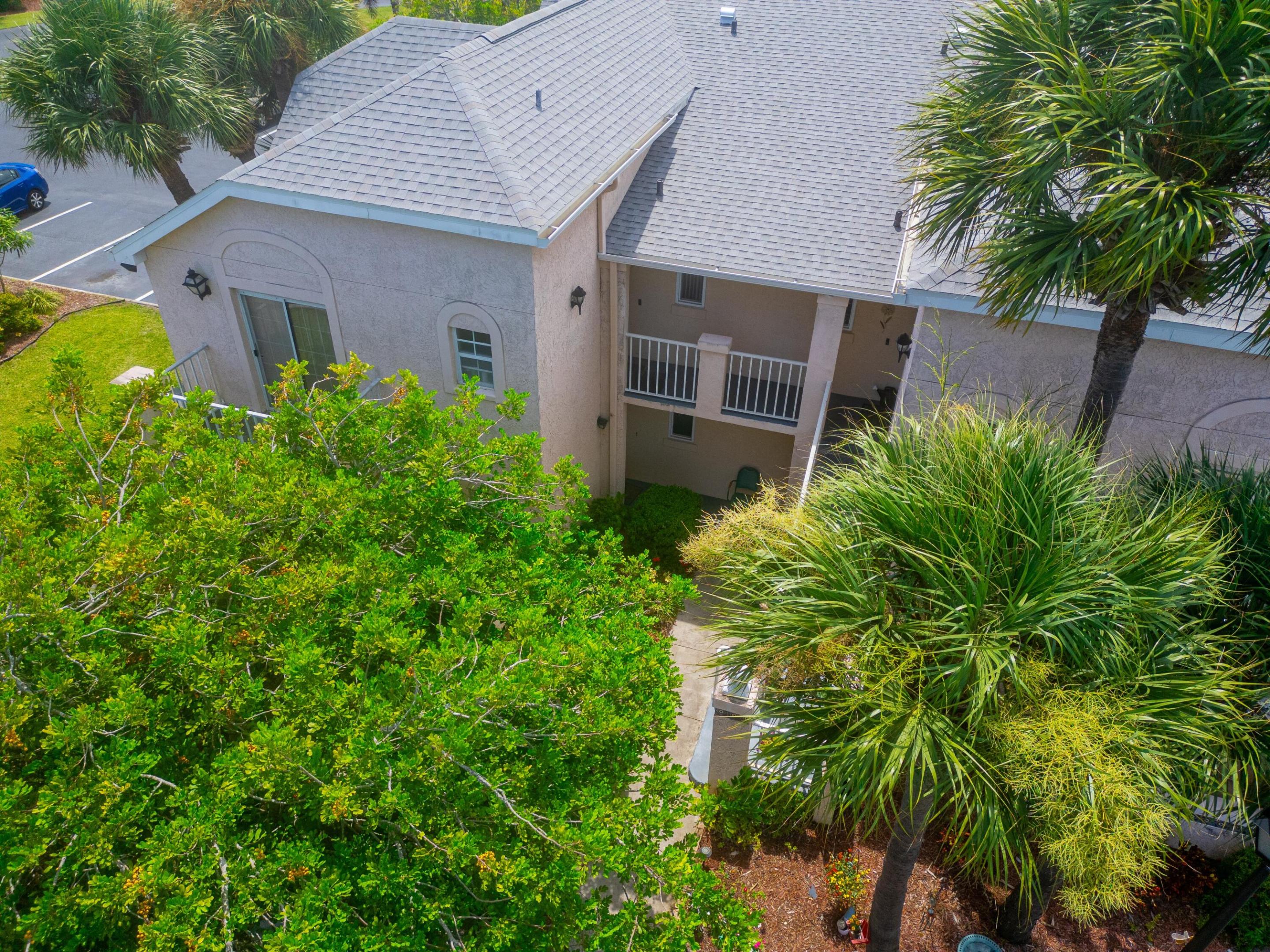 1621 SE Green Acres Circle W-102