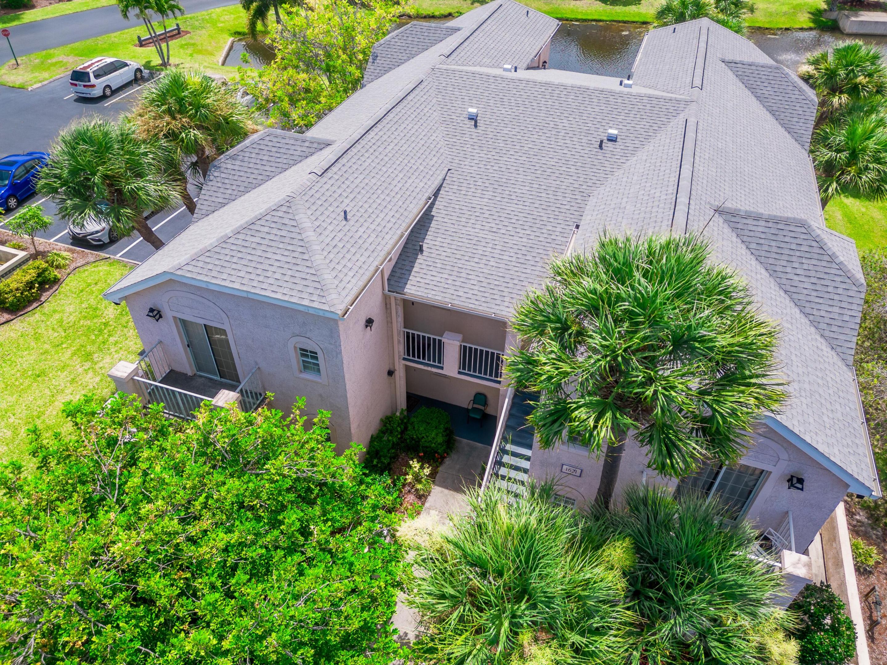 1621 SE Green Acres Circle W-102