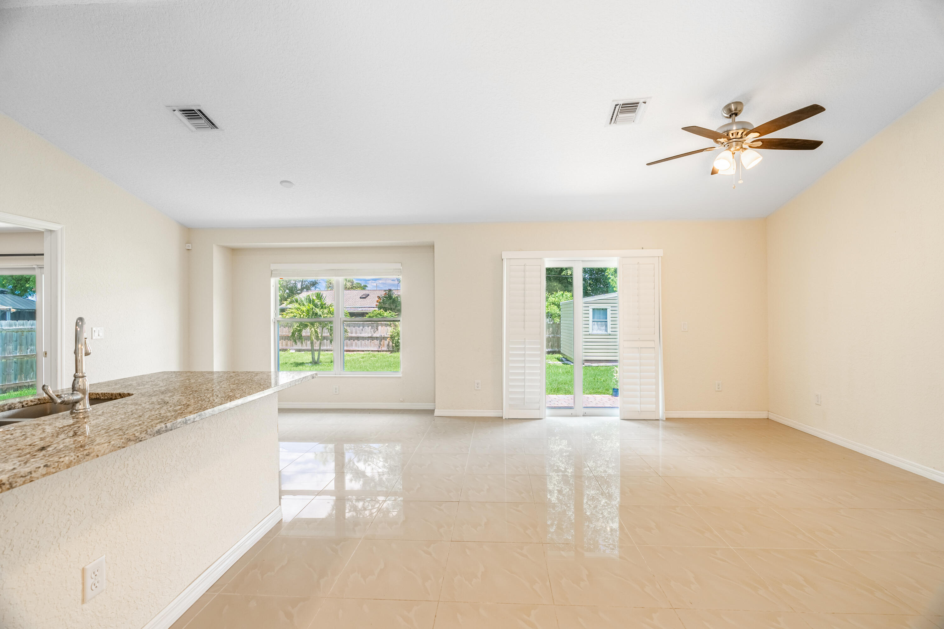 2841 SW Vittorio Street