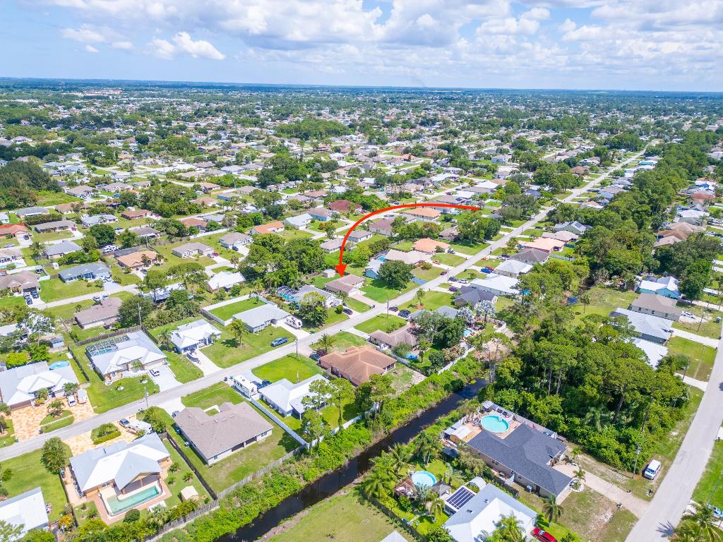 2841 SW Vittorio Street