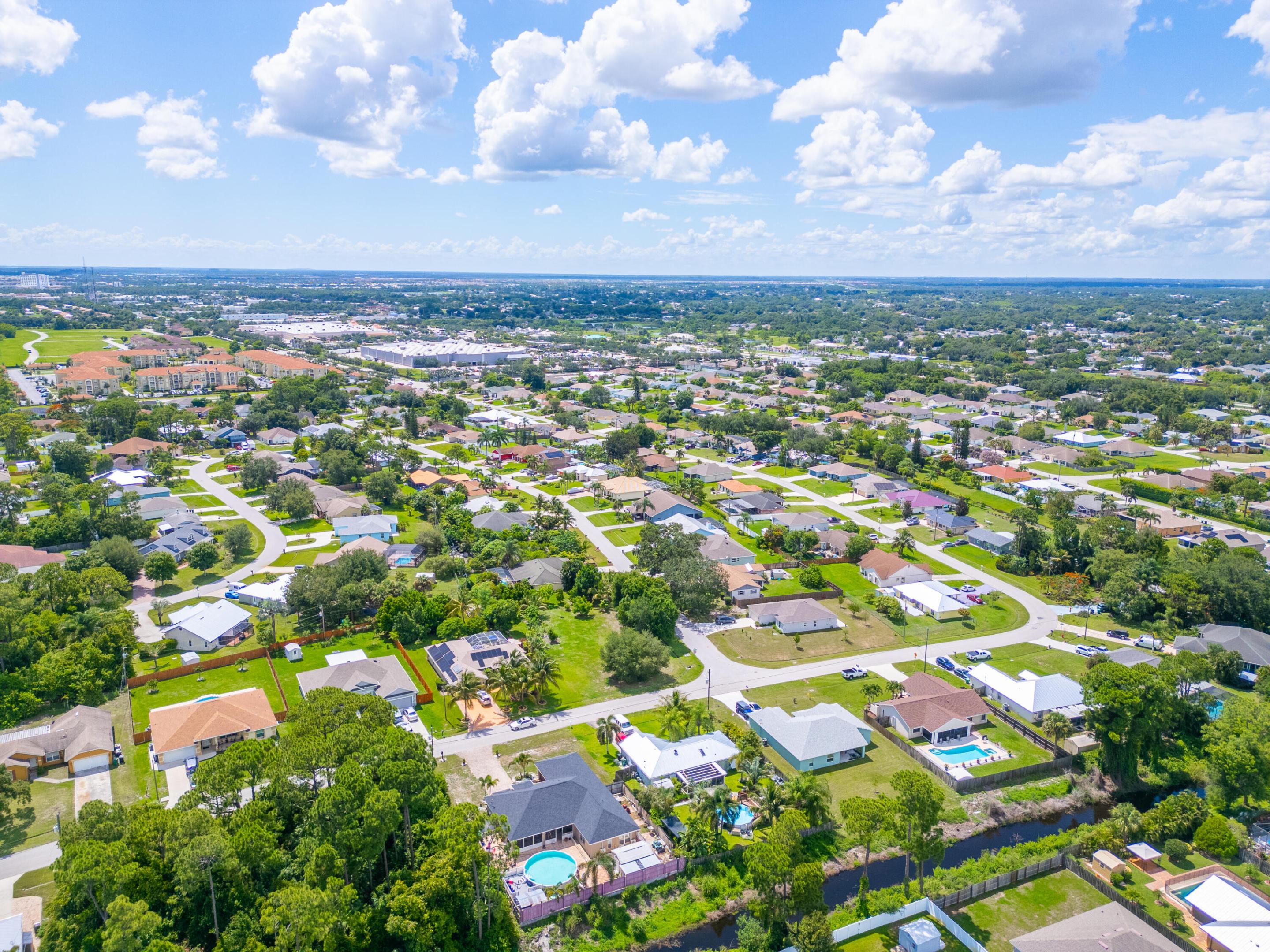 2841 SW Vittorio Street