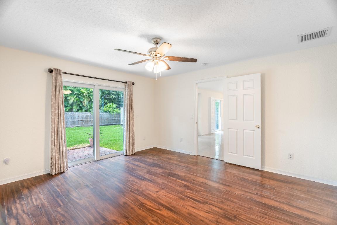 2841 SW Vittorio Street