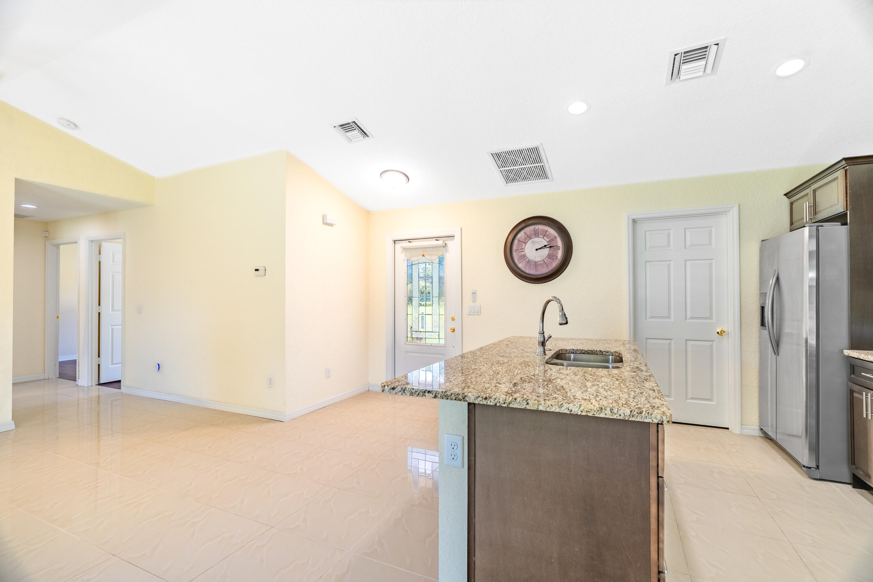 2841 SW Vittorio Street