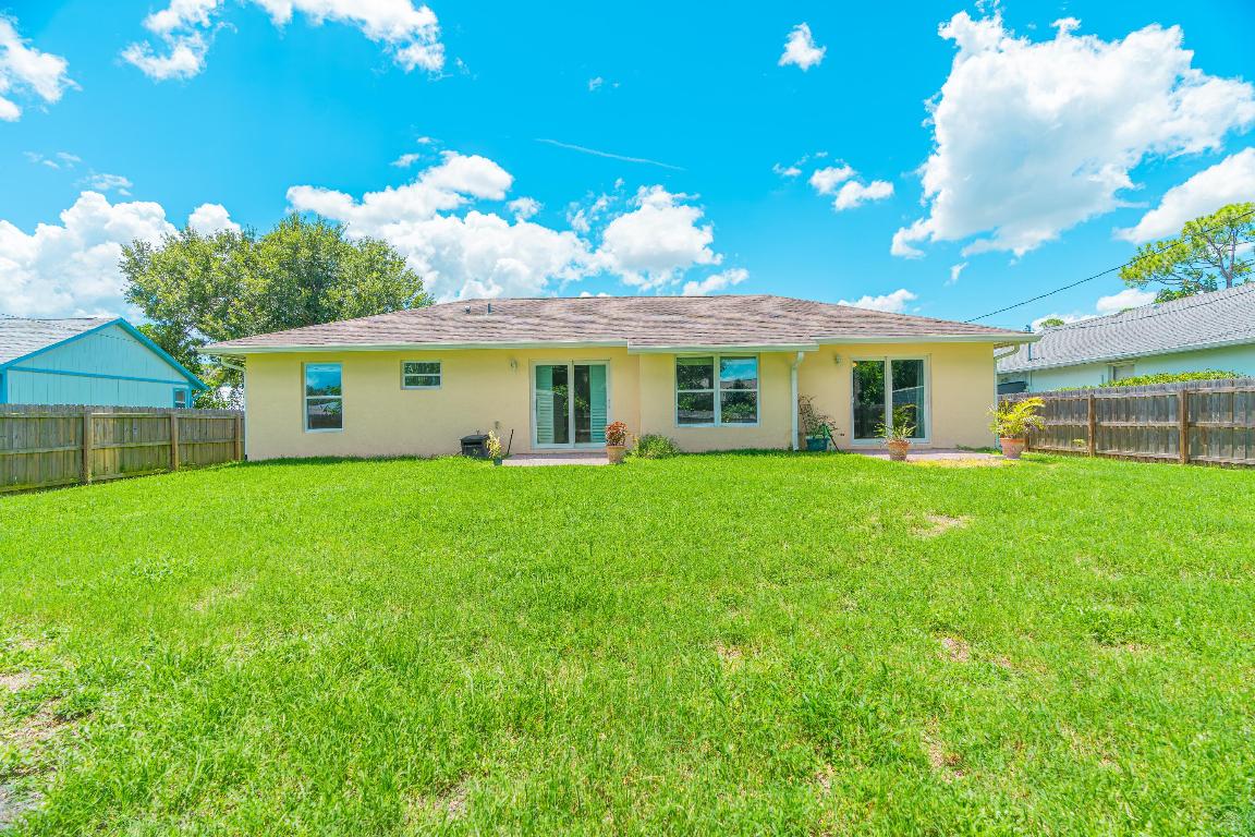 2841 SW Vittorio Street