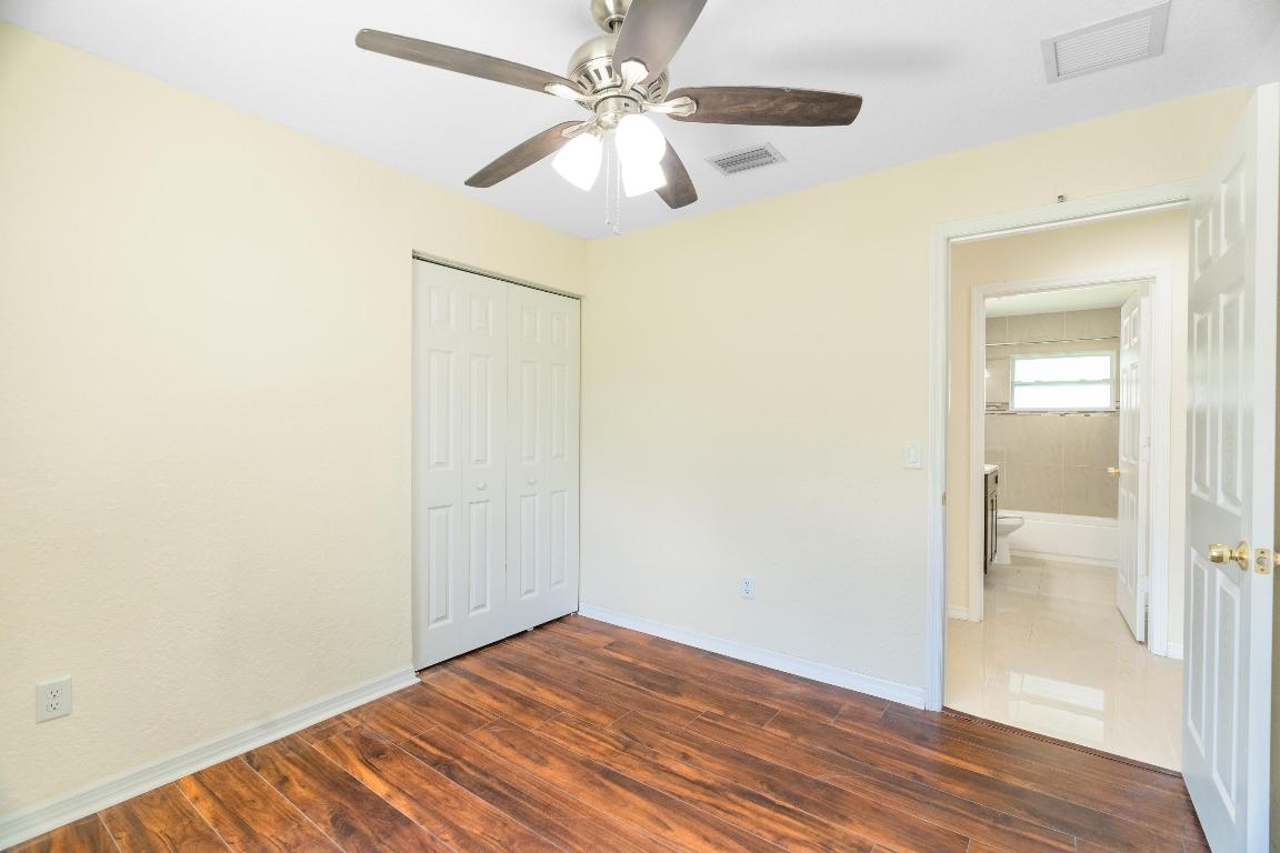 2841 SW Vittorio Street