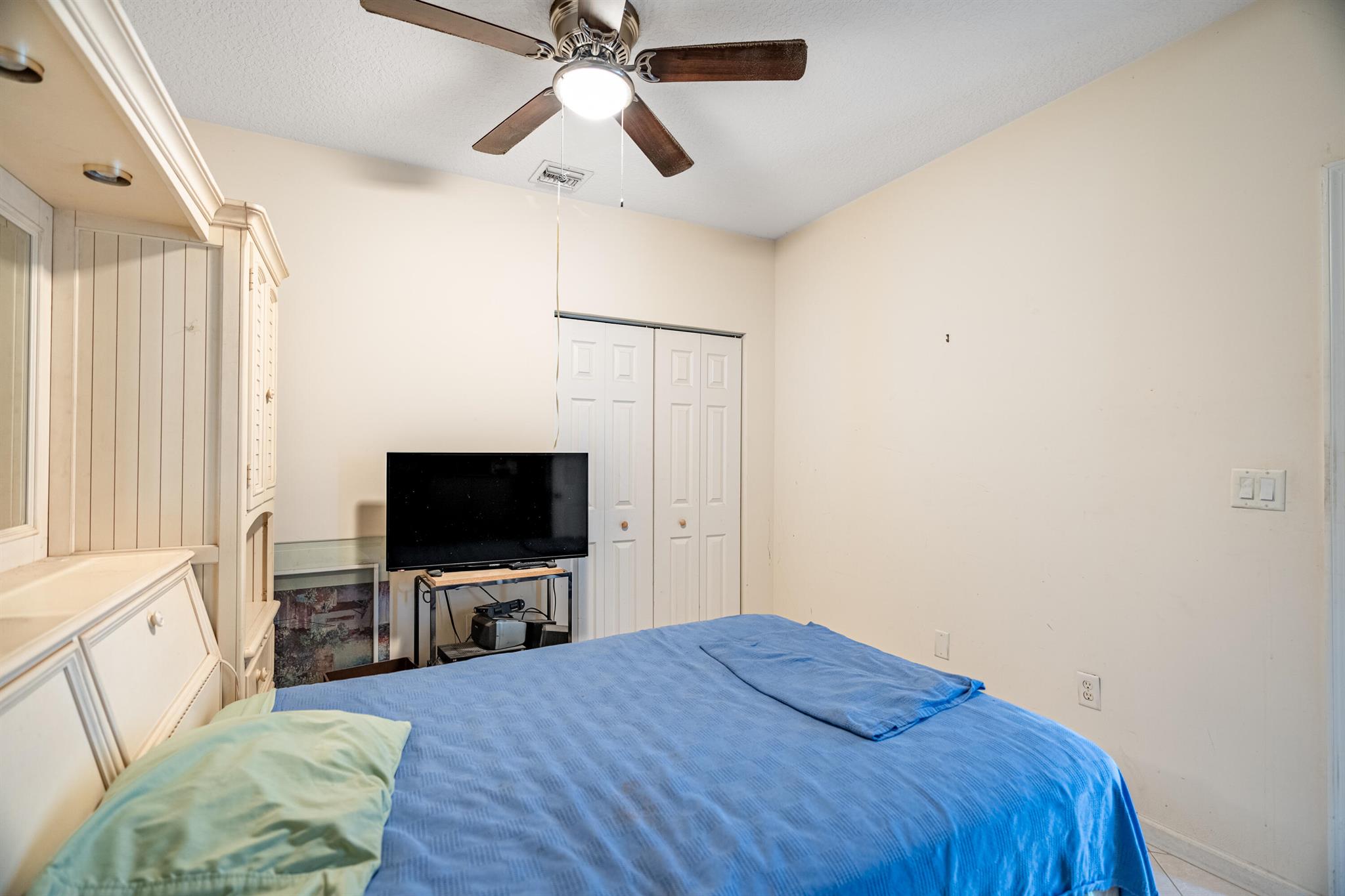 565 SW Halkell Avenue