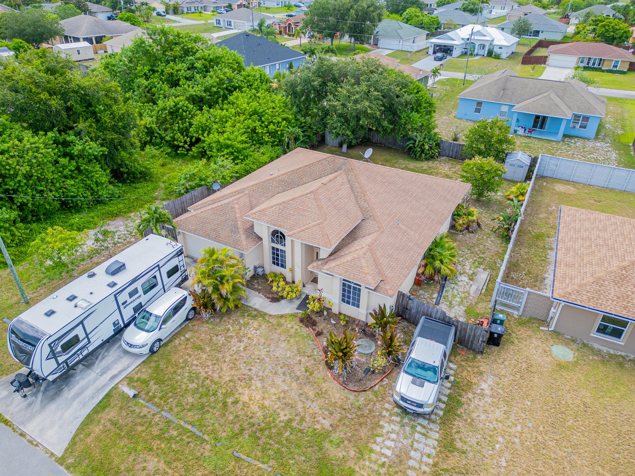 565 SW Halkell Avenue