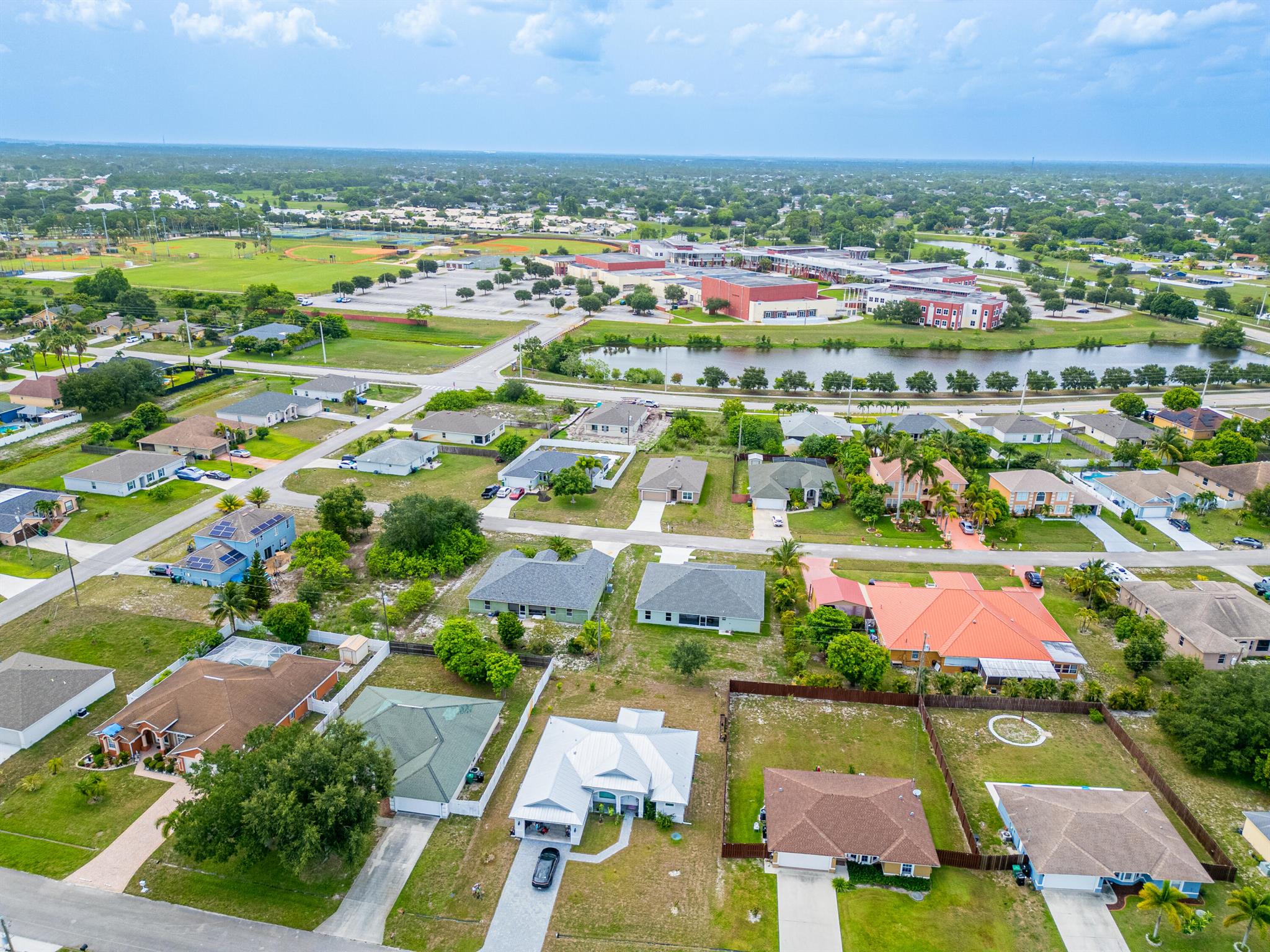 565 SW Halkell Avenue