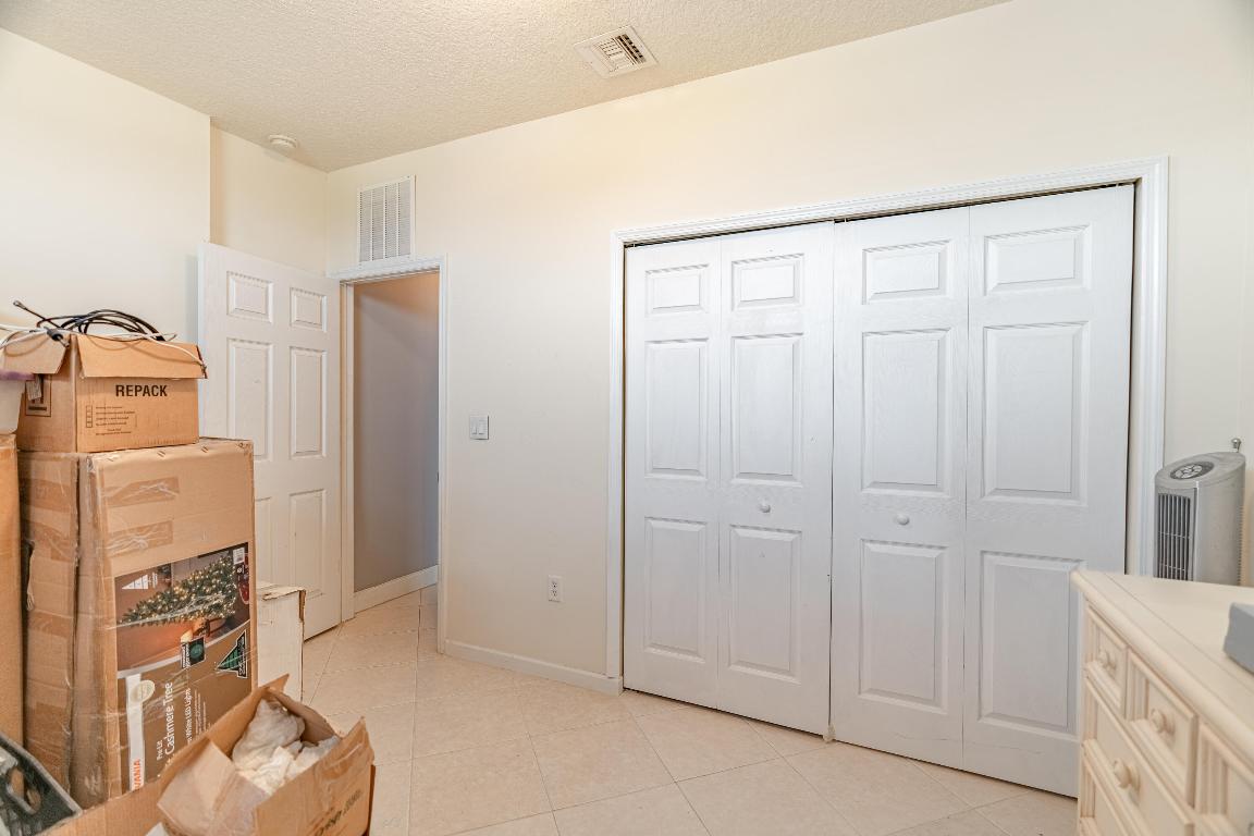 565 SW Halkell Avenue