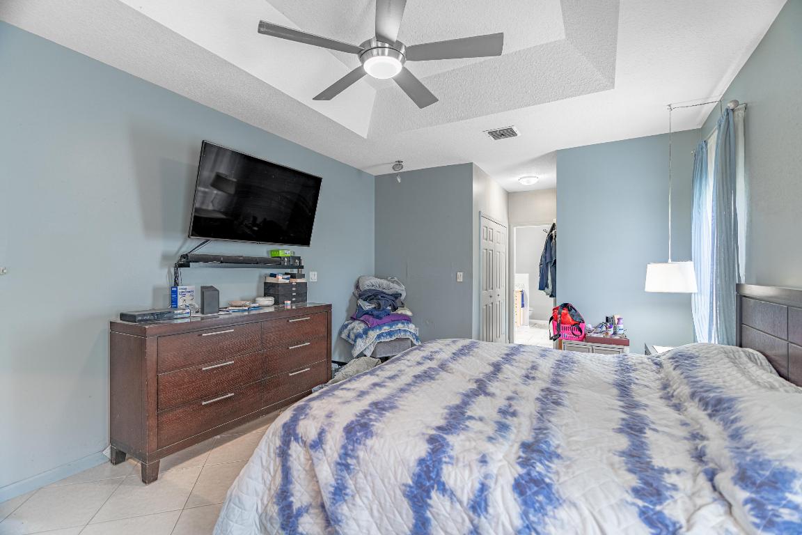 565 SW Halkell Avenue