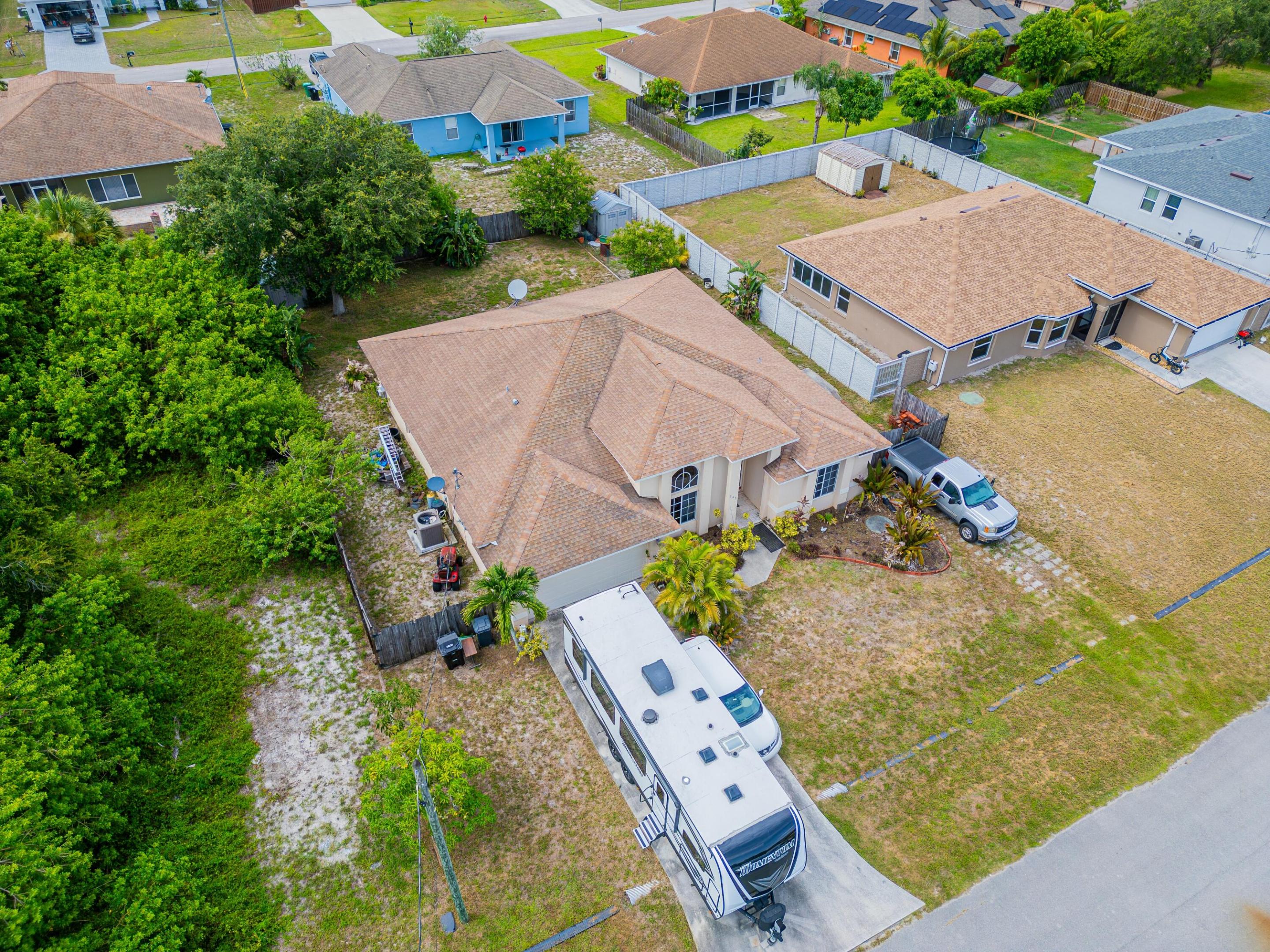 565 SW Halkell Avenue