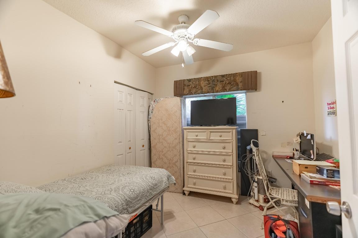 565 SW Halkell Avenue