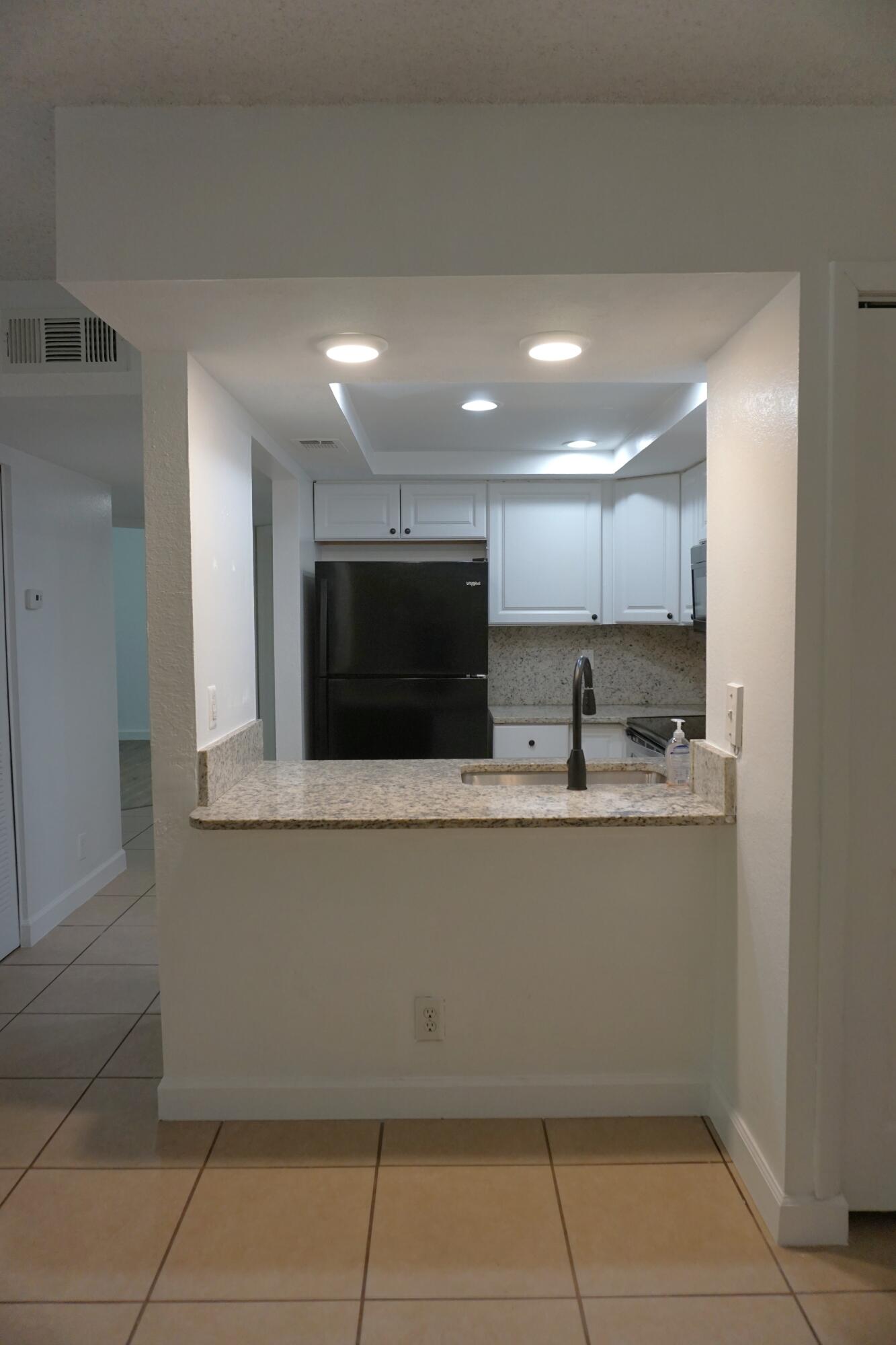 1558 SE Royal Green Circle 106