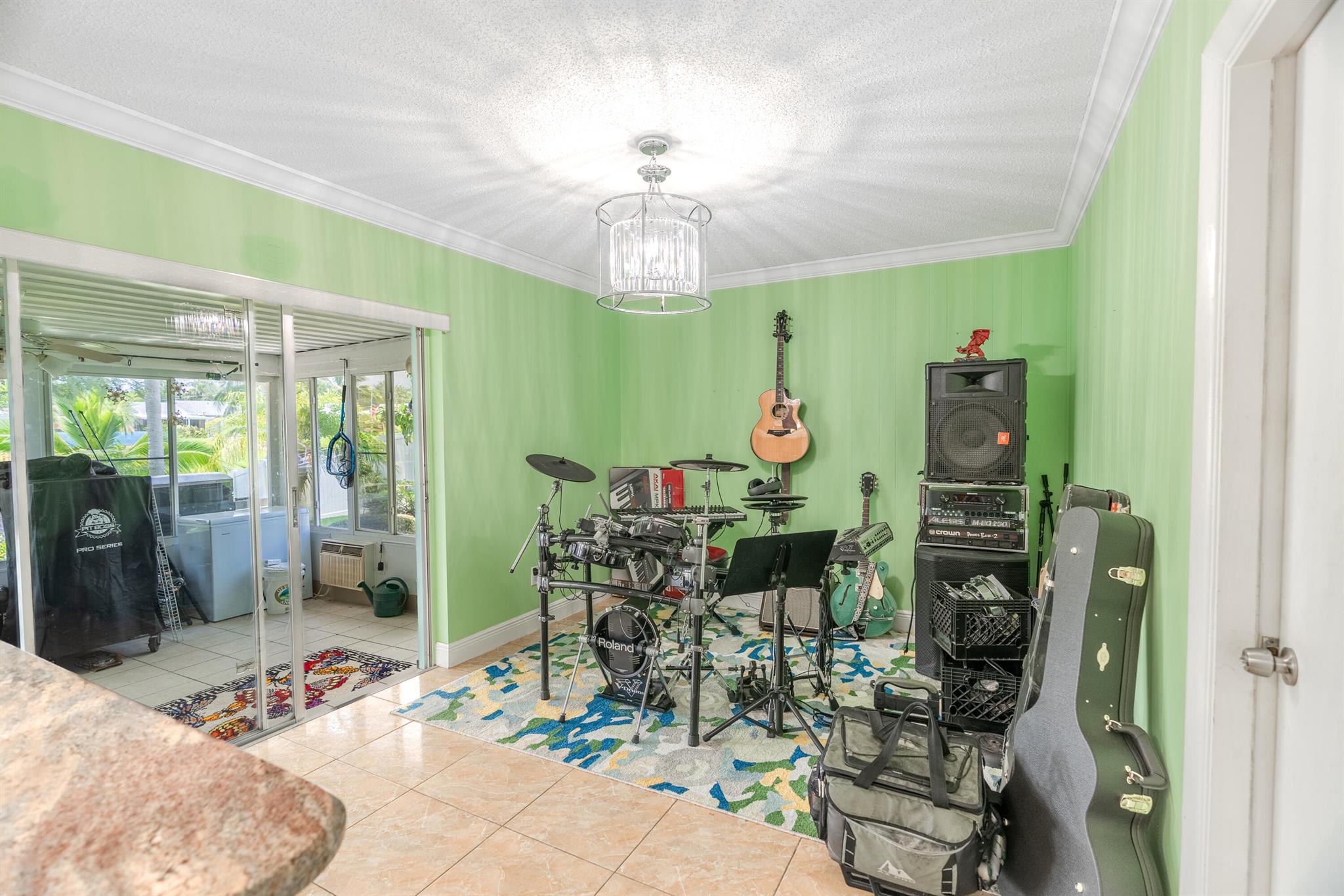 727 SE Calmoso Drive