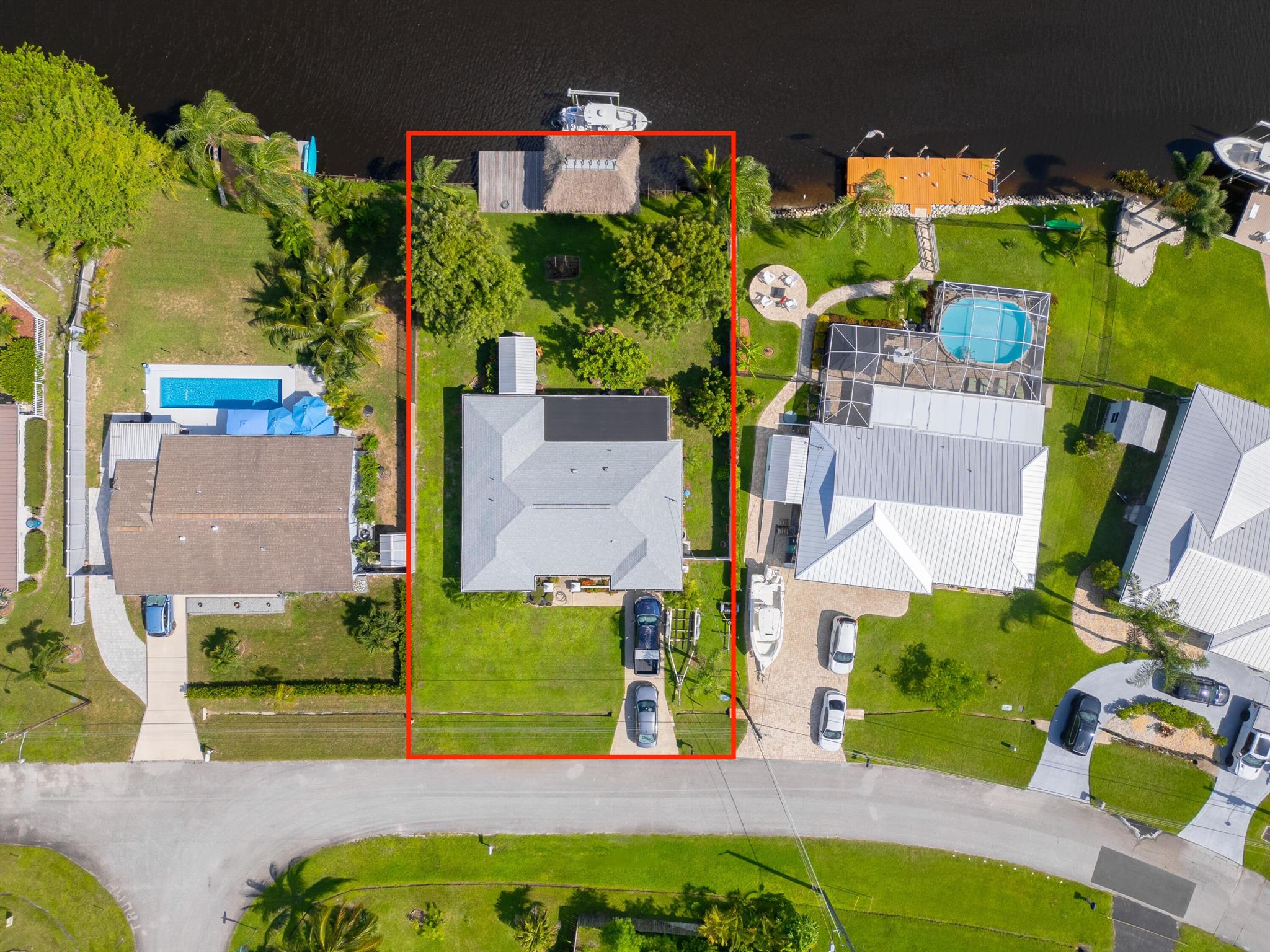 727 SE Calmoso Drive