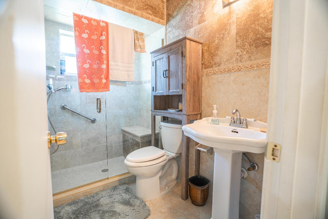 727 SE Calmoso Drive