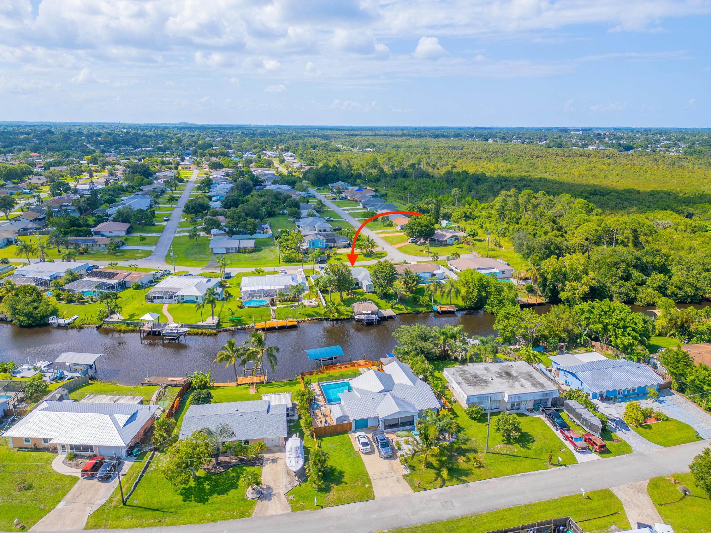 727 SE Calmoso Drive