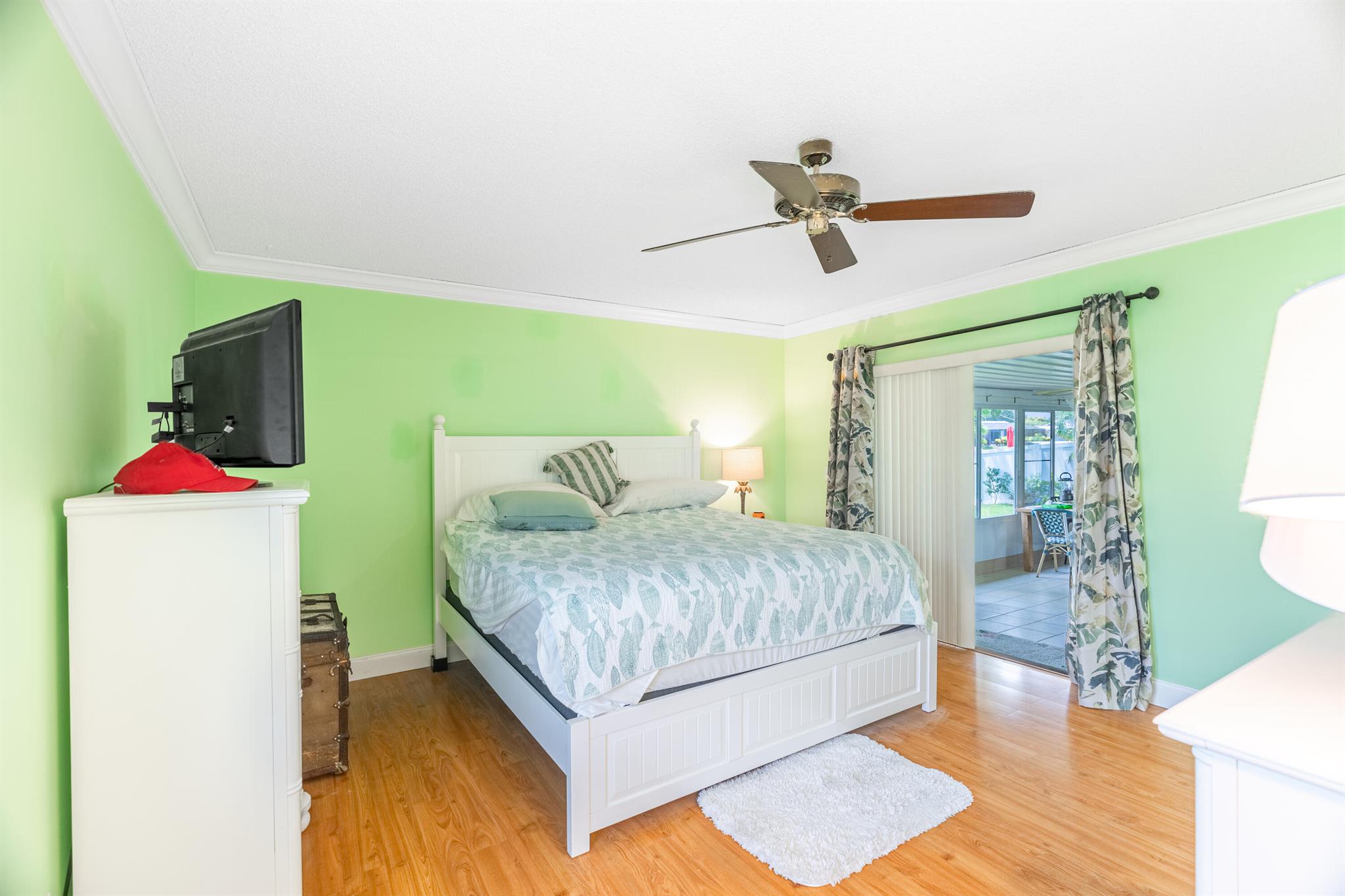 727 SE Calmoso Drive