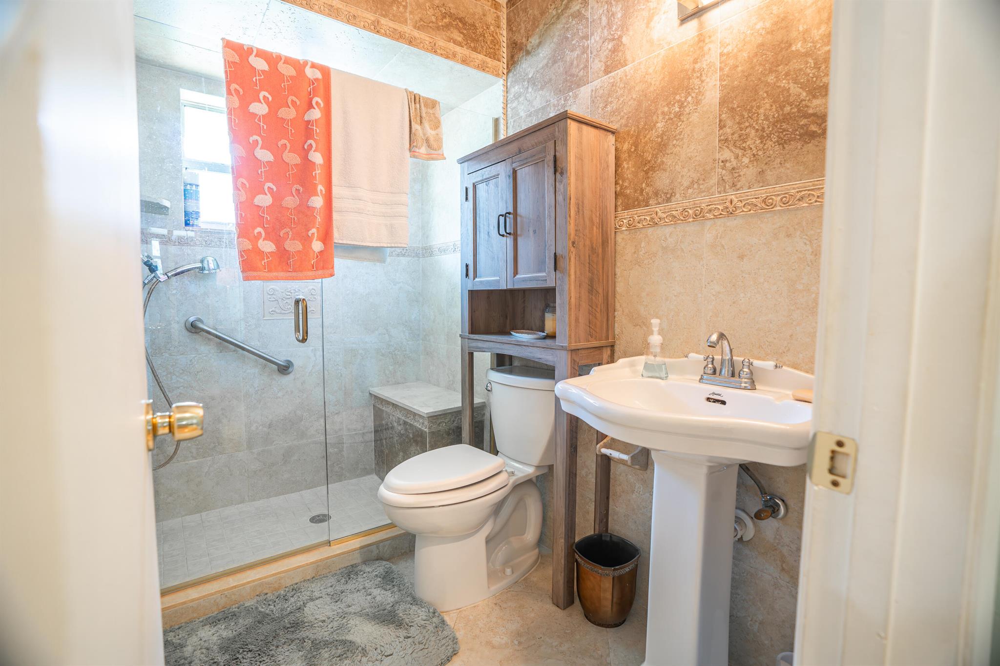 727 SE Calmoso Drive