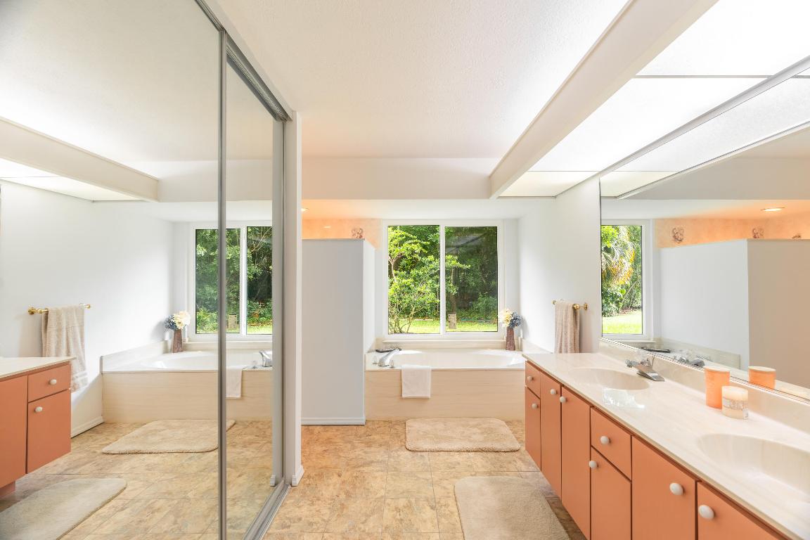 835 NE Stokes Terrace