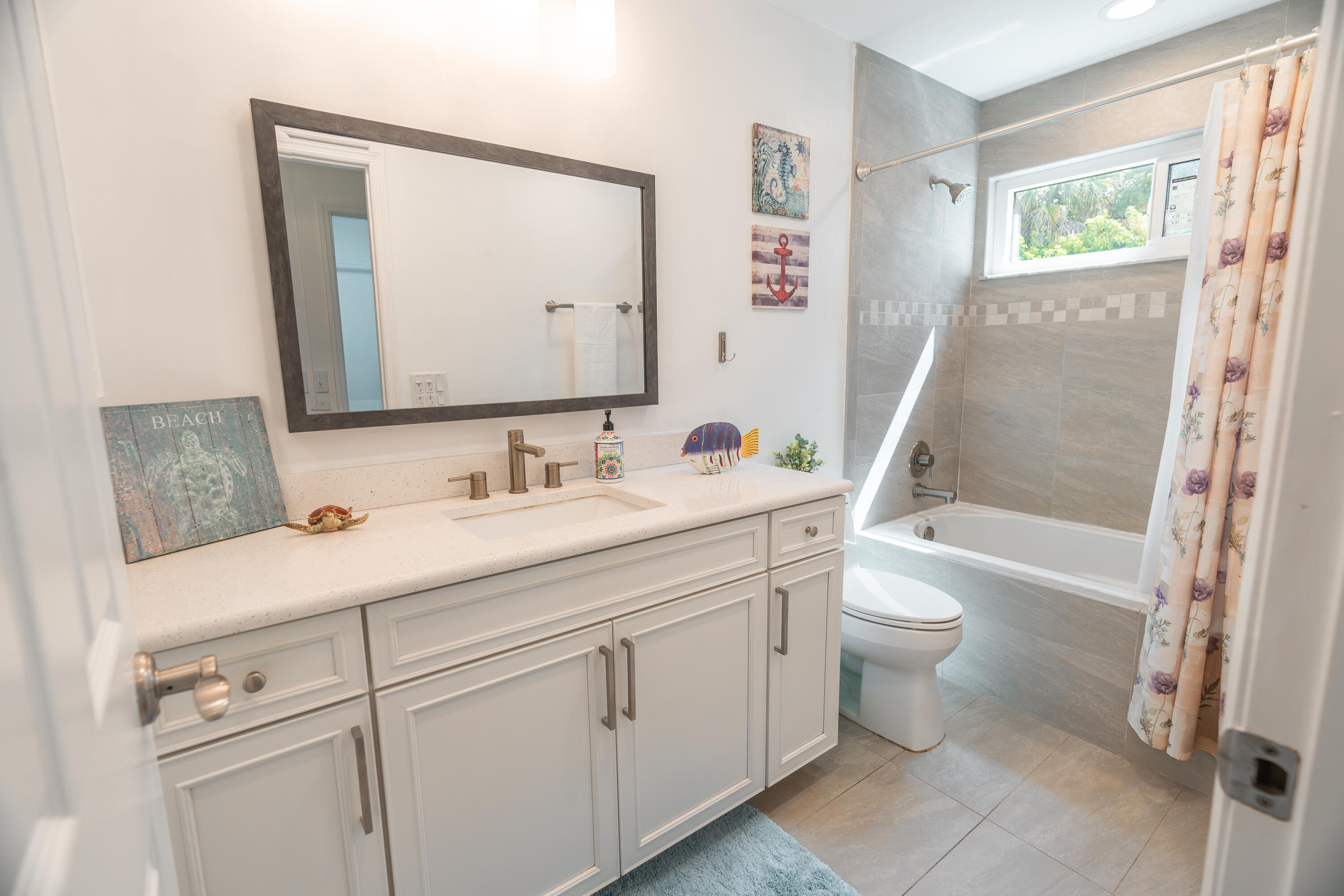 835 NE Stokes Terrace