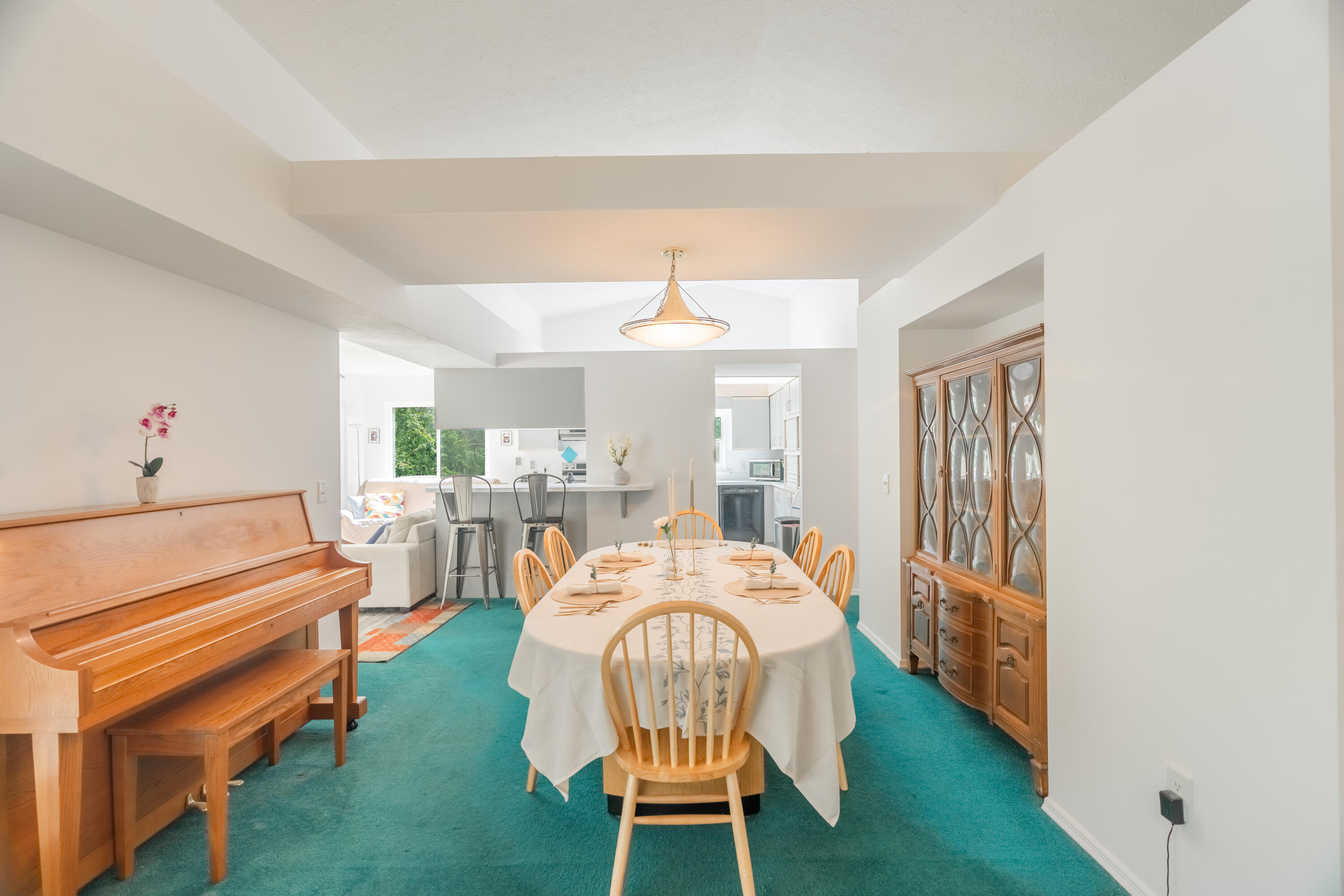 835 NE Stokes Terrace