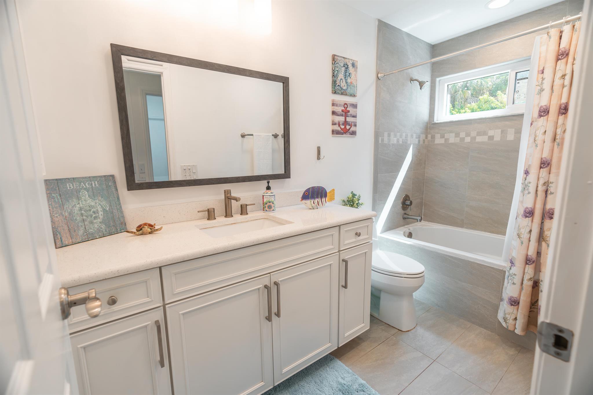 835 NE Stokes Terrace