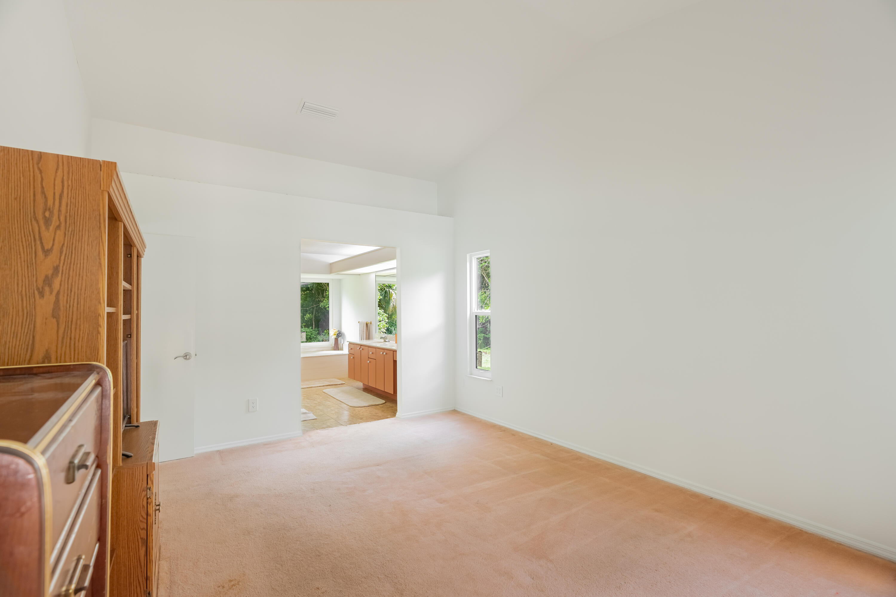 835 NE Stokes Terrace