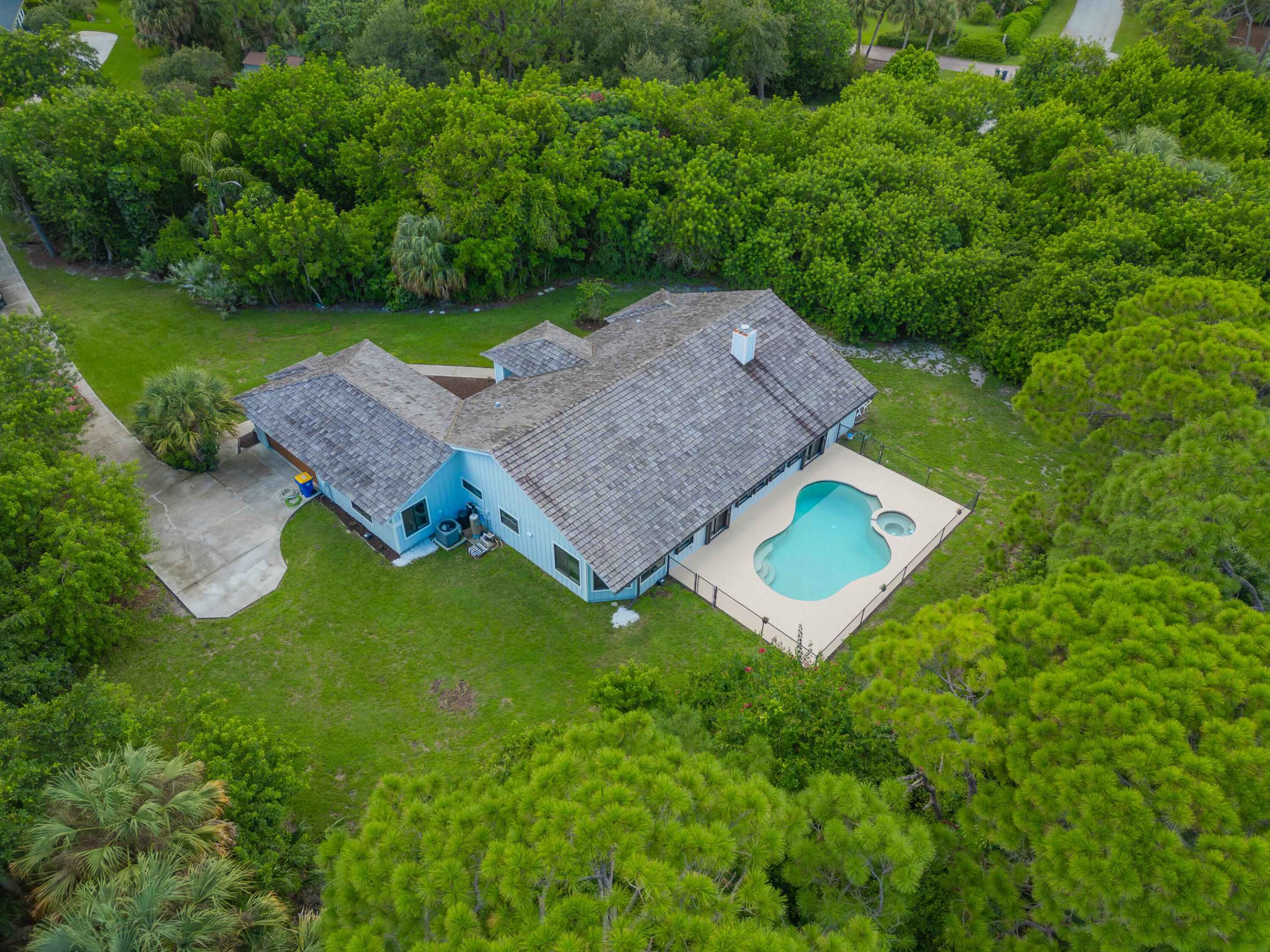 835 NE Stokes Terrace