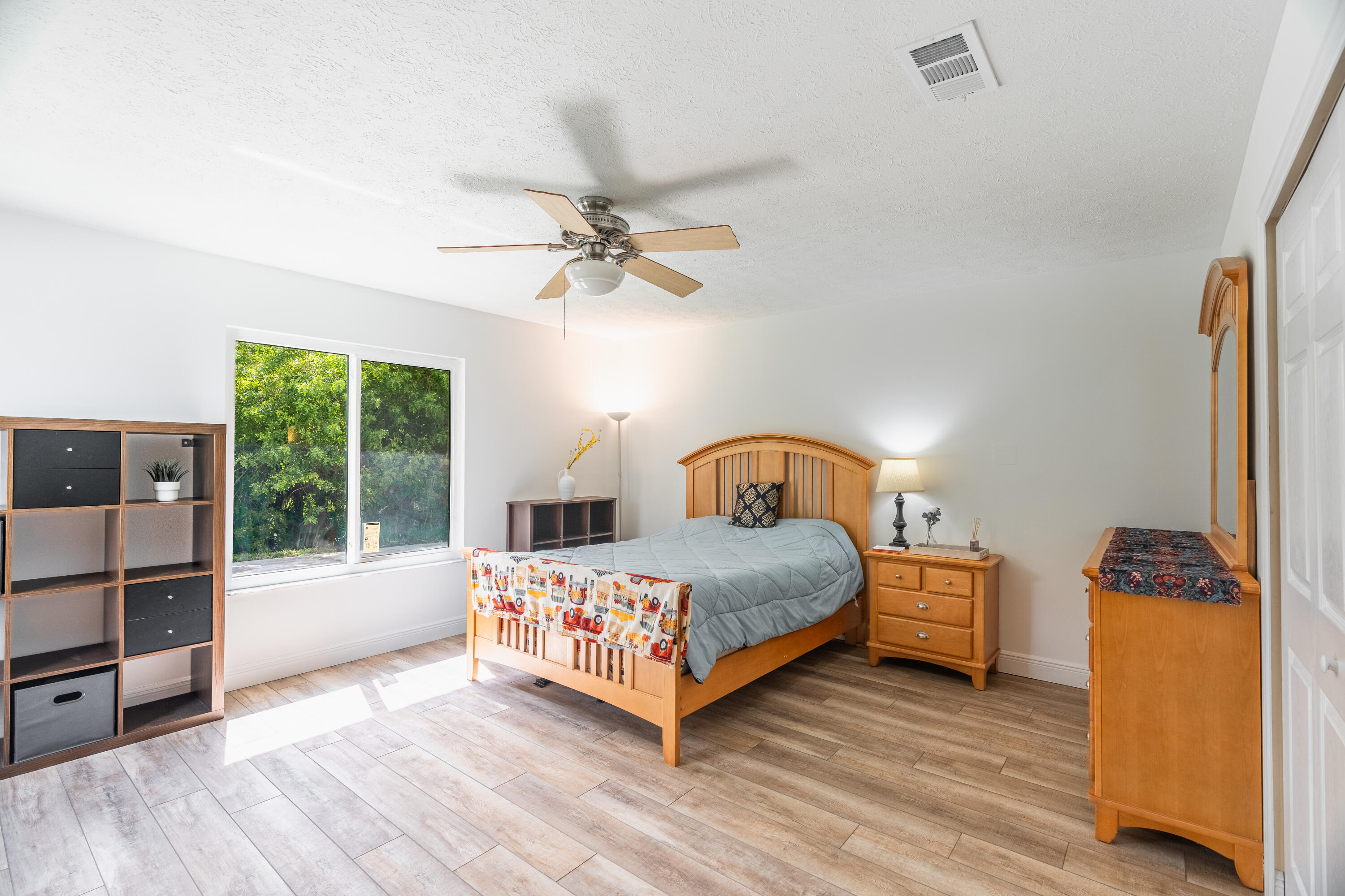 835 NE Stokes Terrace