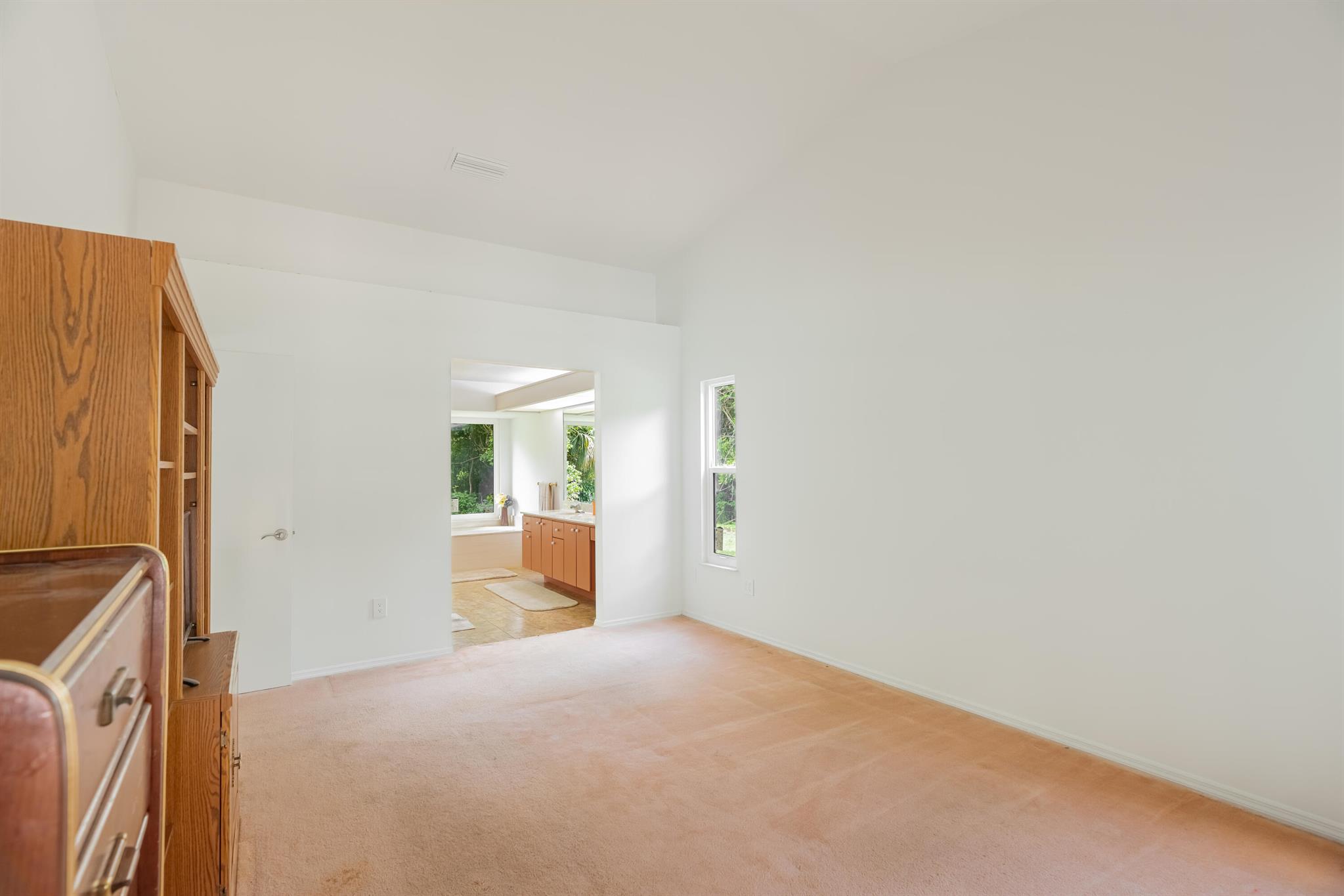 835 NE Stokes Terrace