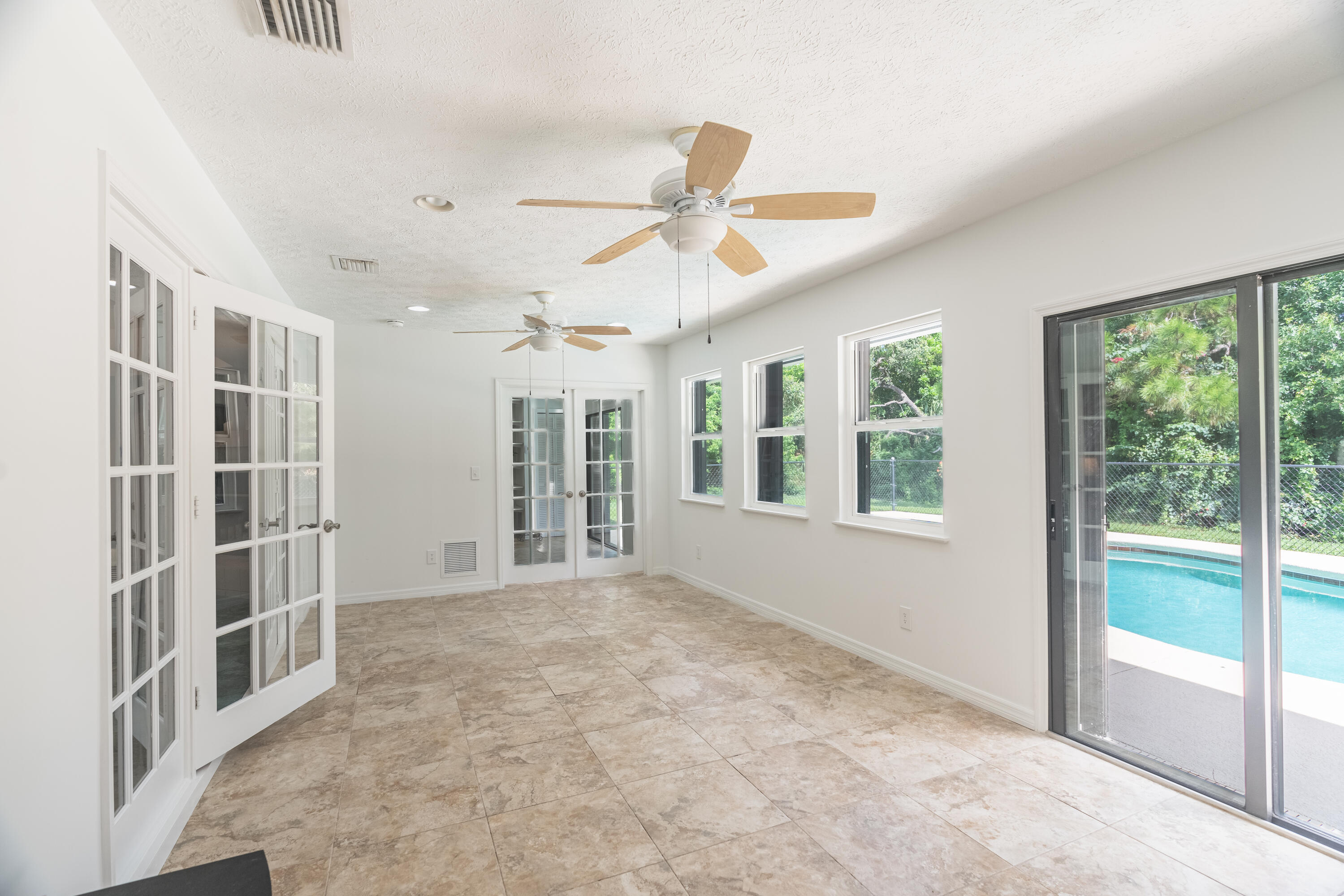 835 NE Stokes Terrace