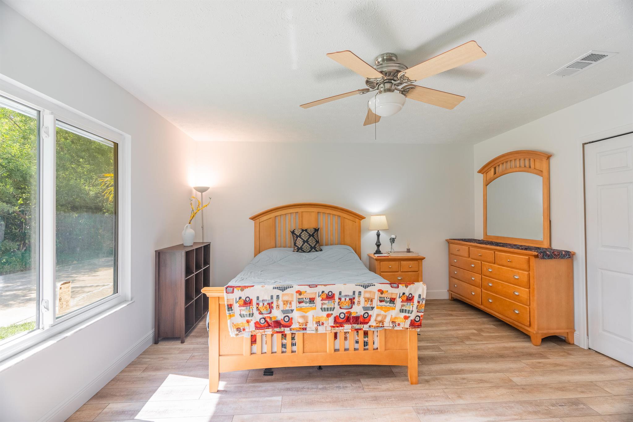 835 NE Stokes Terrace