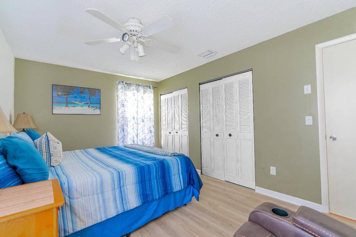 4054 NW Cinnamon Tree Circle