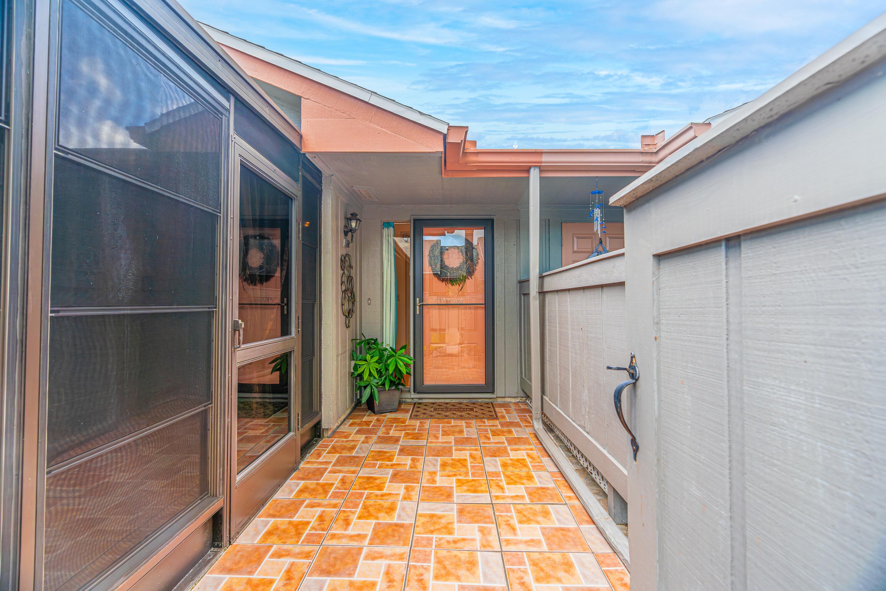 4054 NW Cinnamon Tree Circle