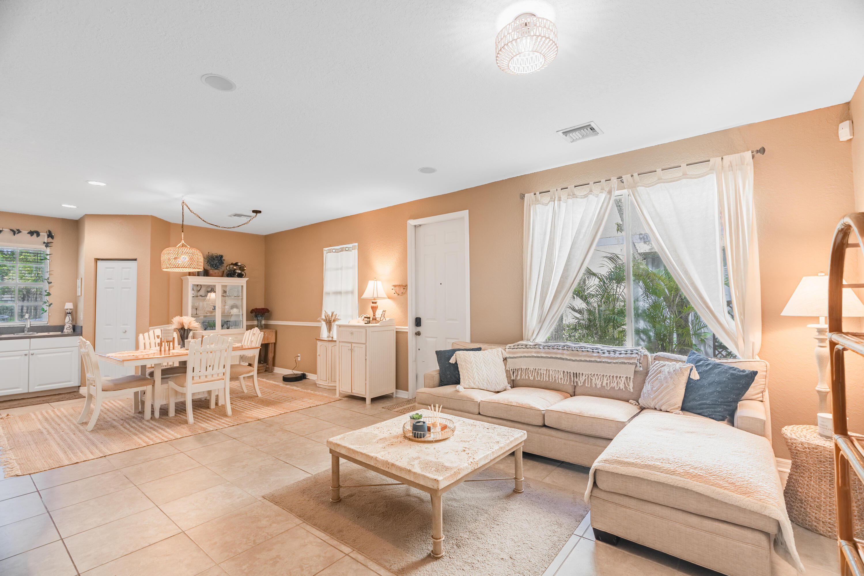 2147 SE Bell Isle Drive