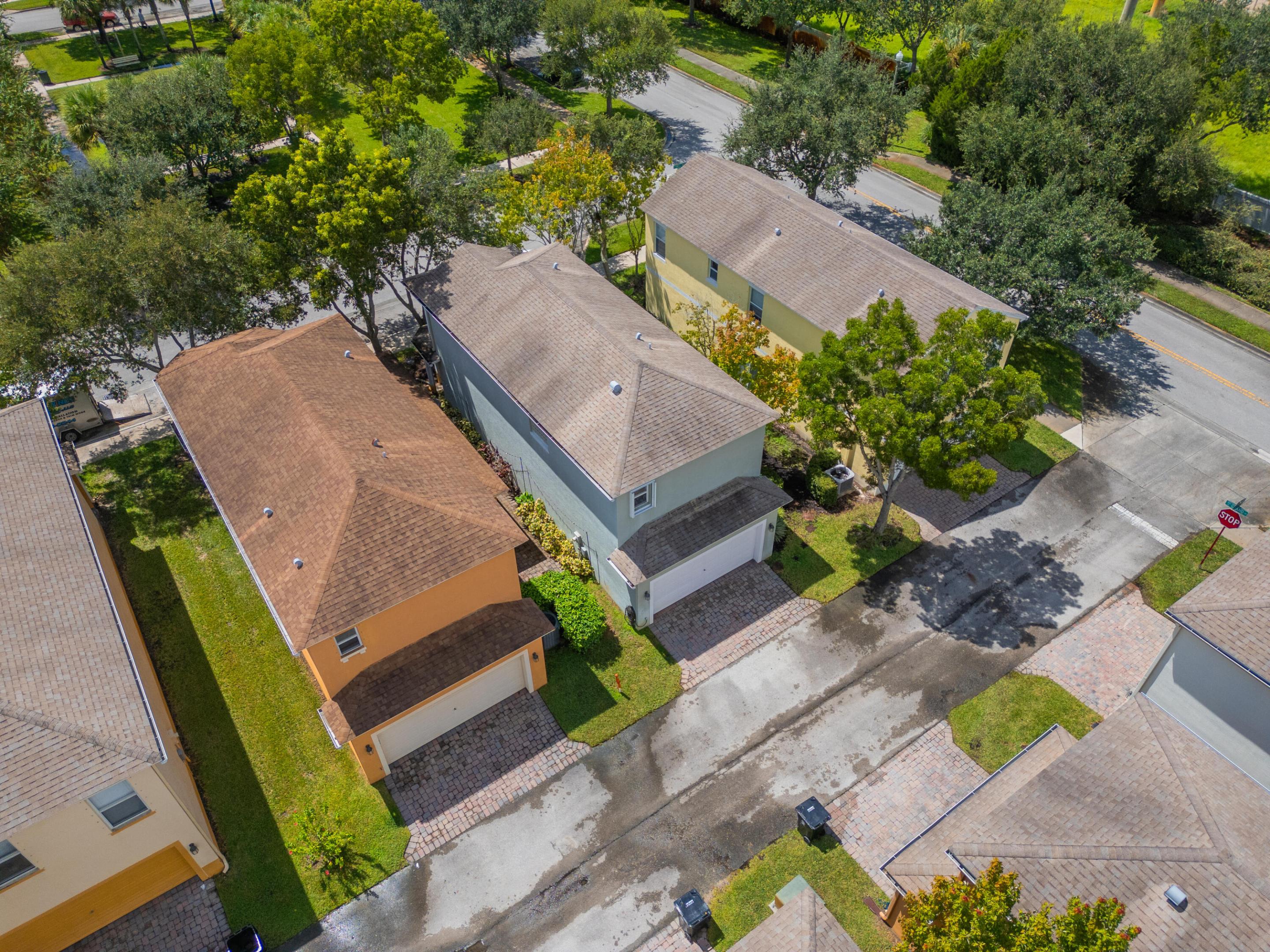 2147 SE Bell Isle Drive