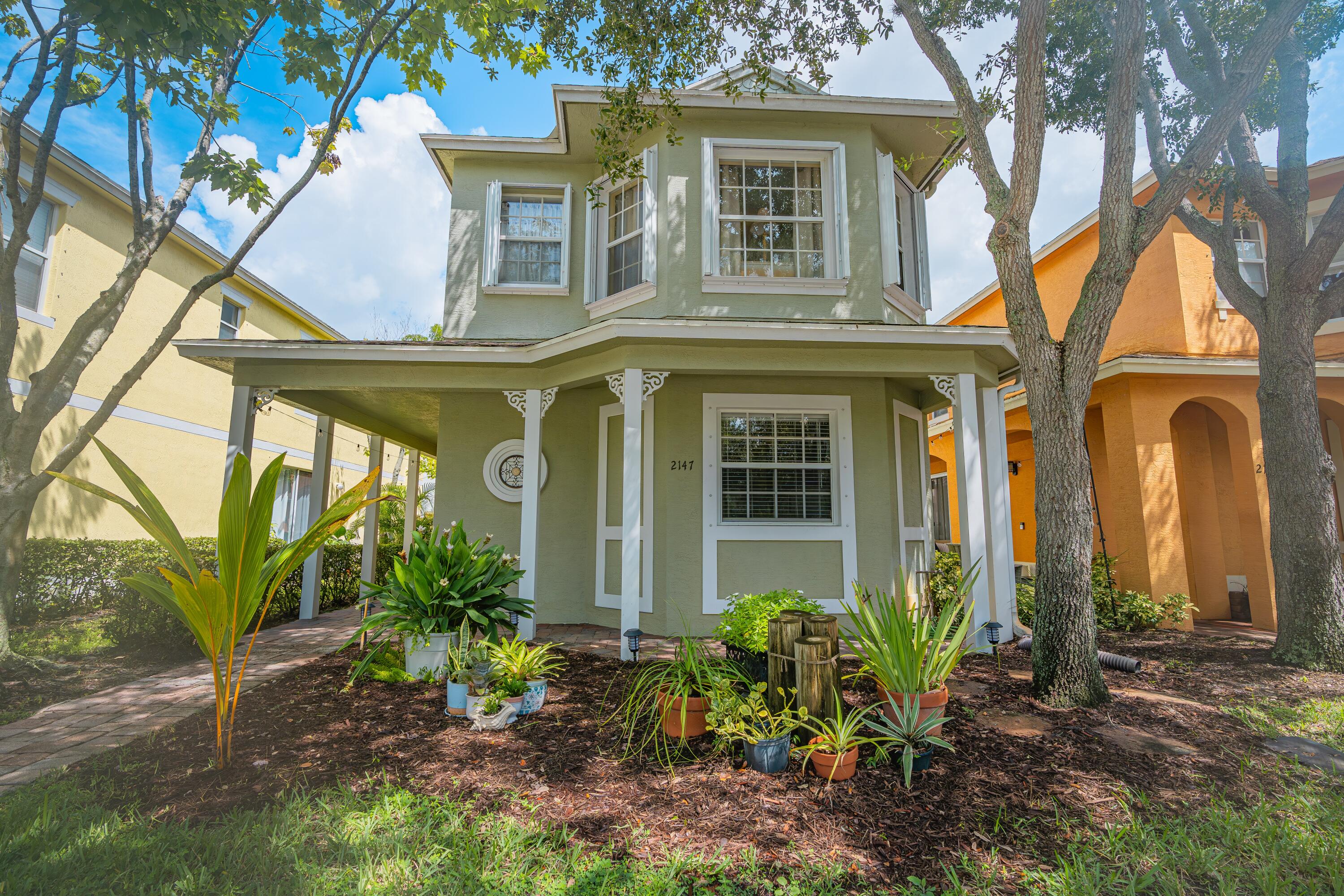 2147 SE Bell Isle Drive