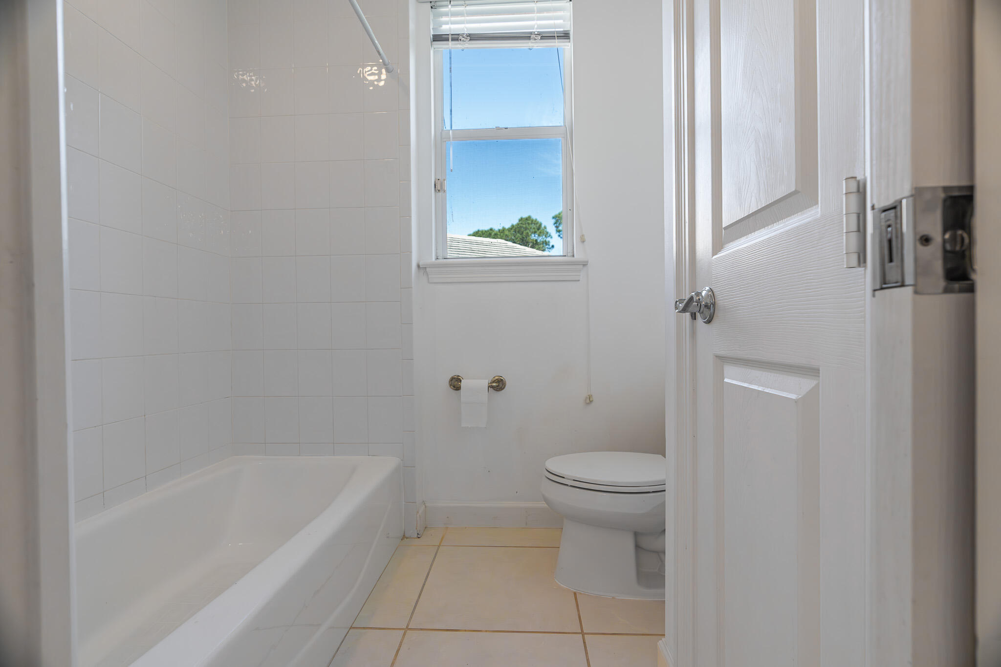 2401 SW Carriage Place