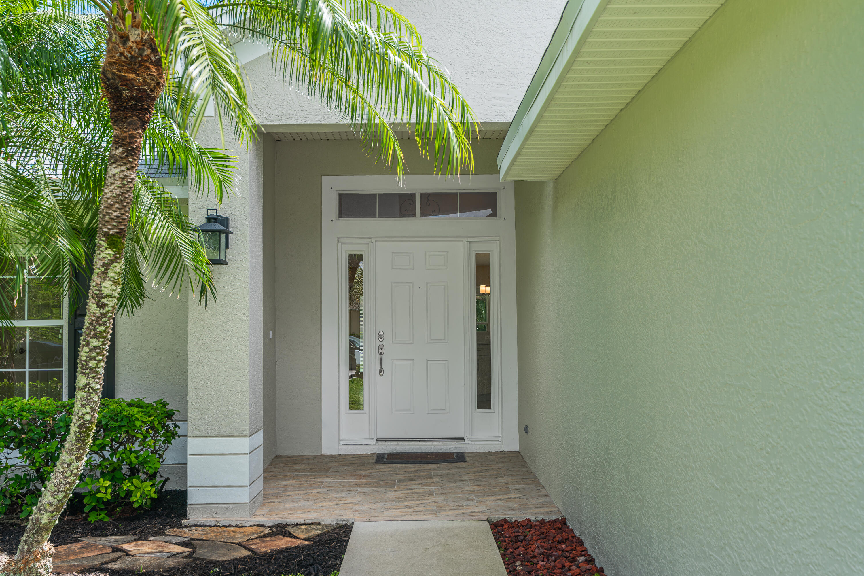 4107 SW Endicott Street