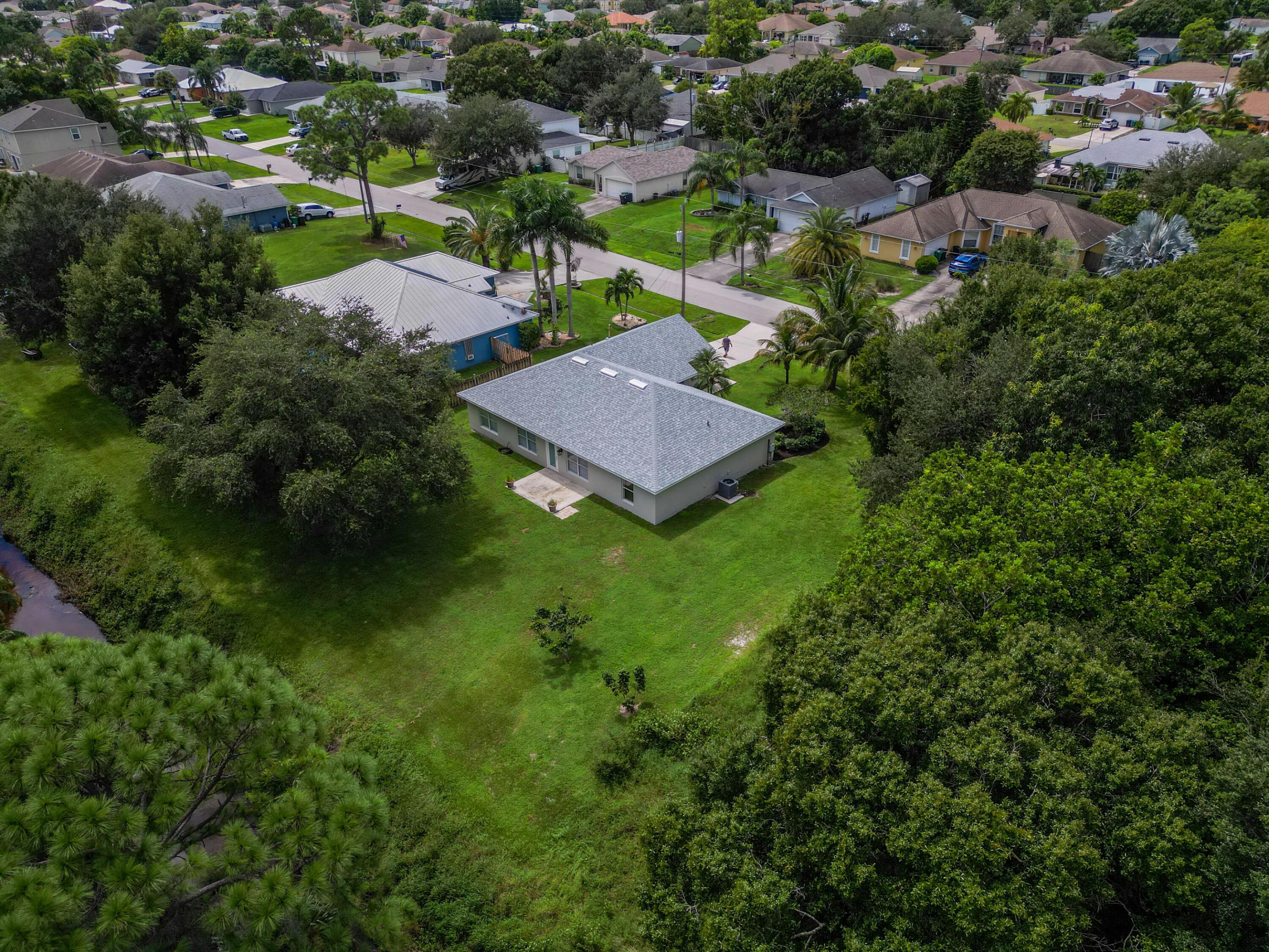 4107 SW Endicott Street