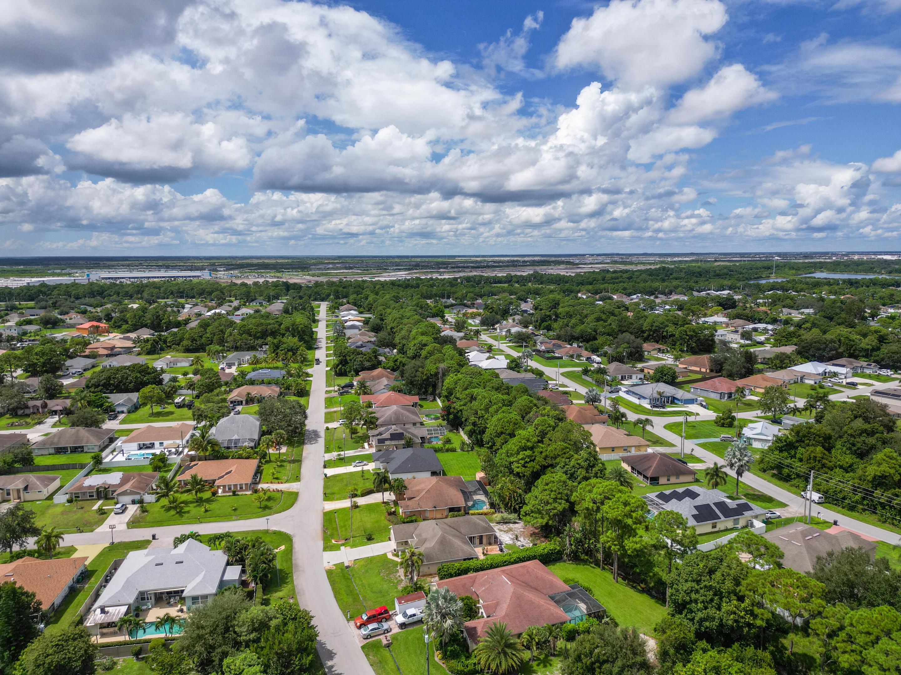 4107 SW Endicott Street