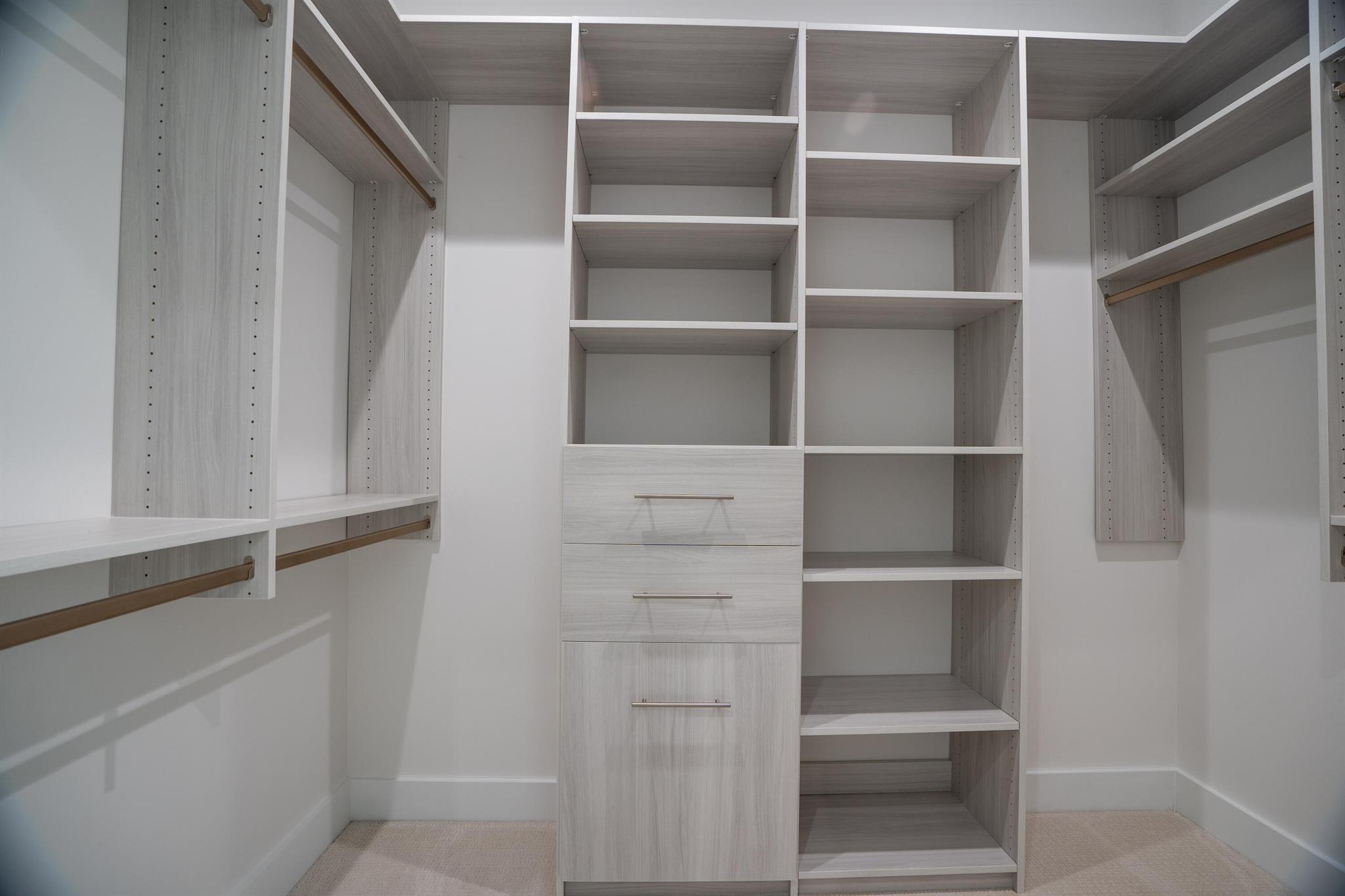 138 SE Via Lago Garda