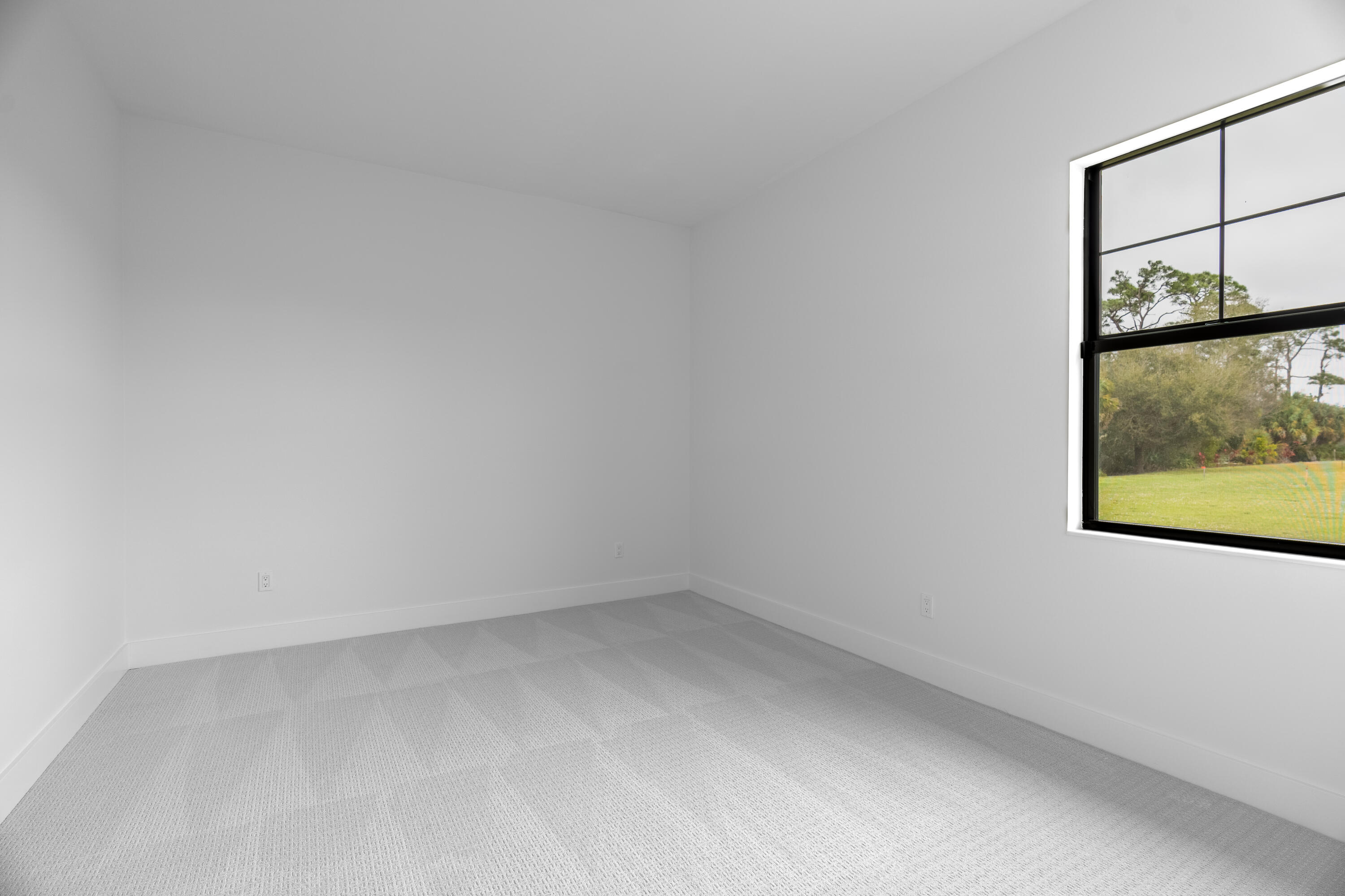 138 SE Via Lago Garda